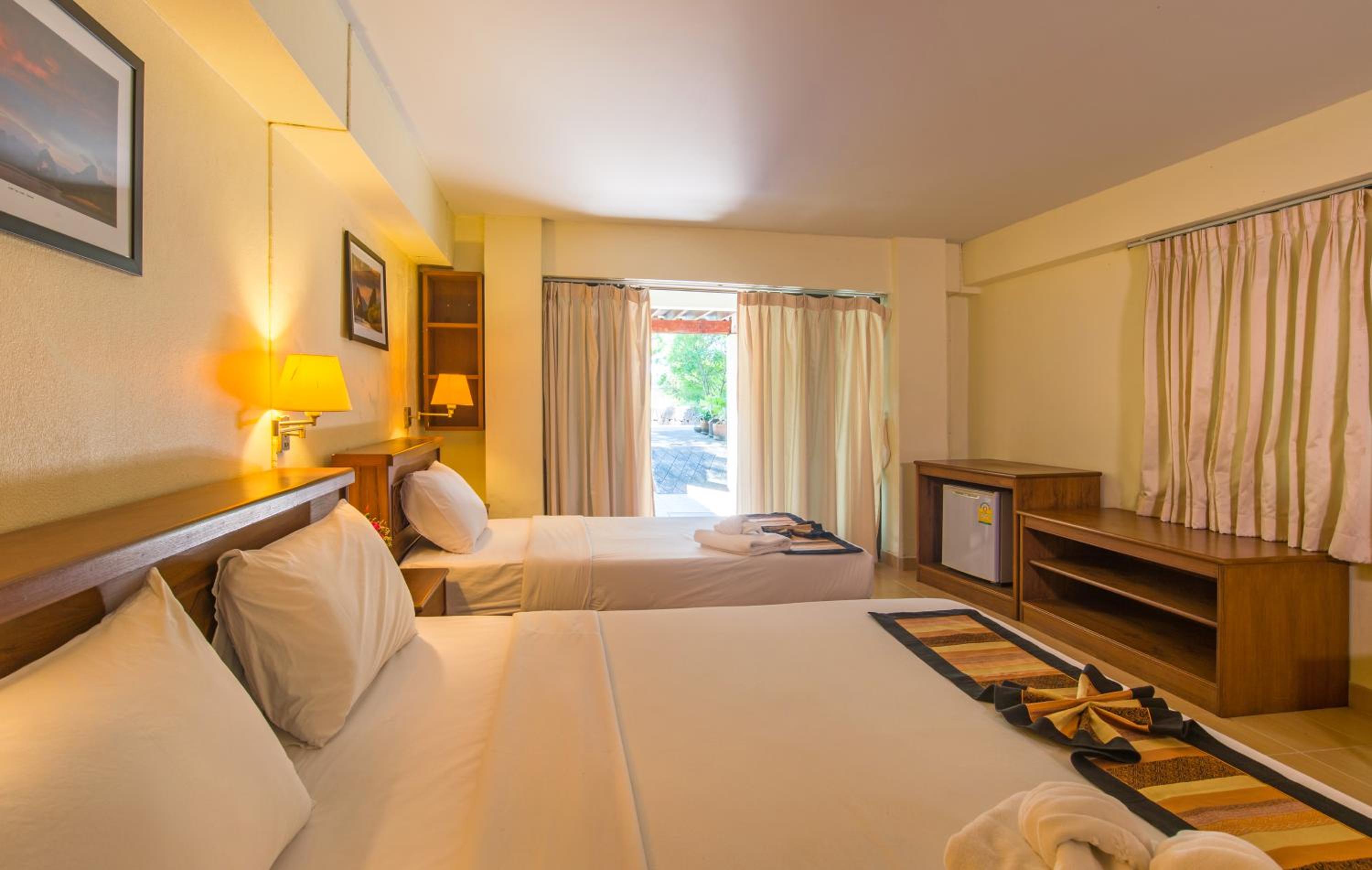 Triple Room with Garden View photo 2