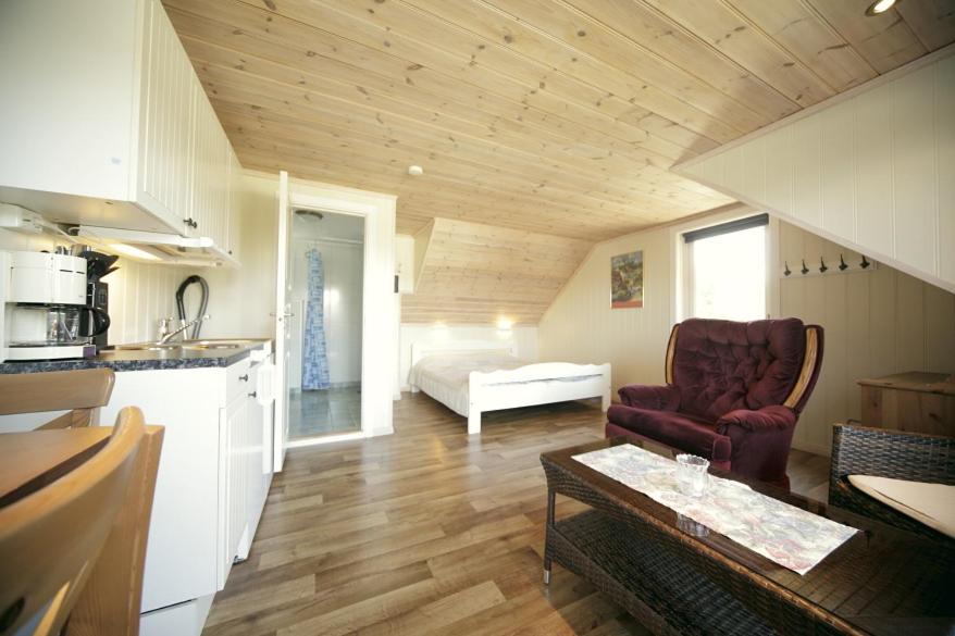 Studio (2 Adults)
