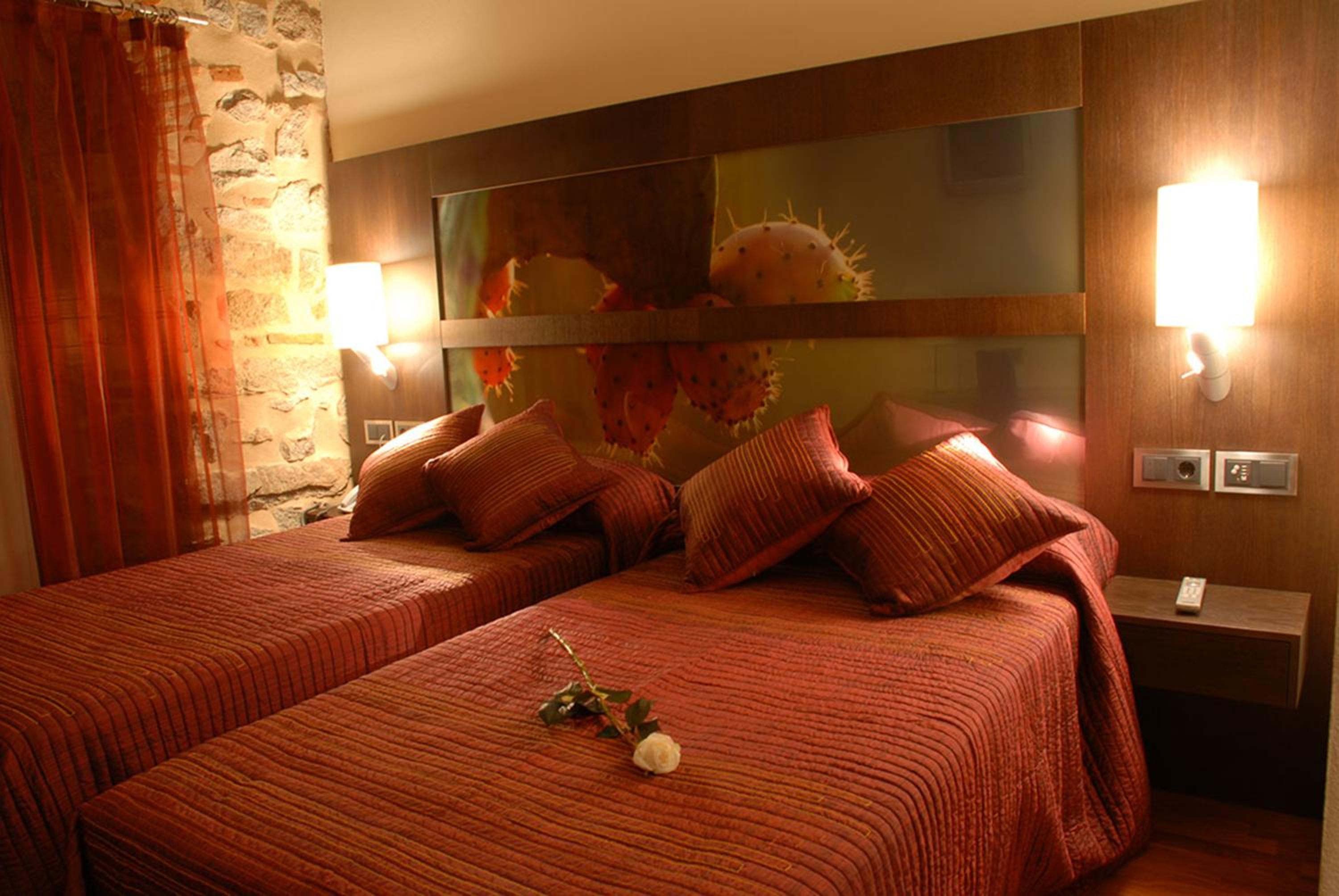 Double Room - Photo 11