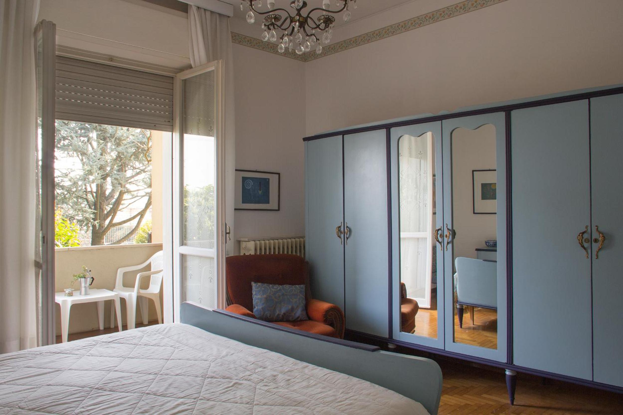 Two-Bedroom Apartment - Photo 4