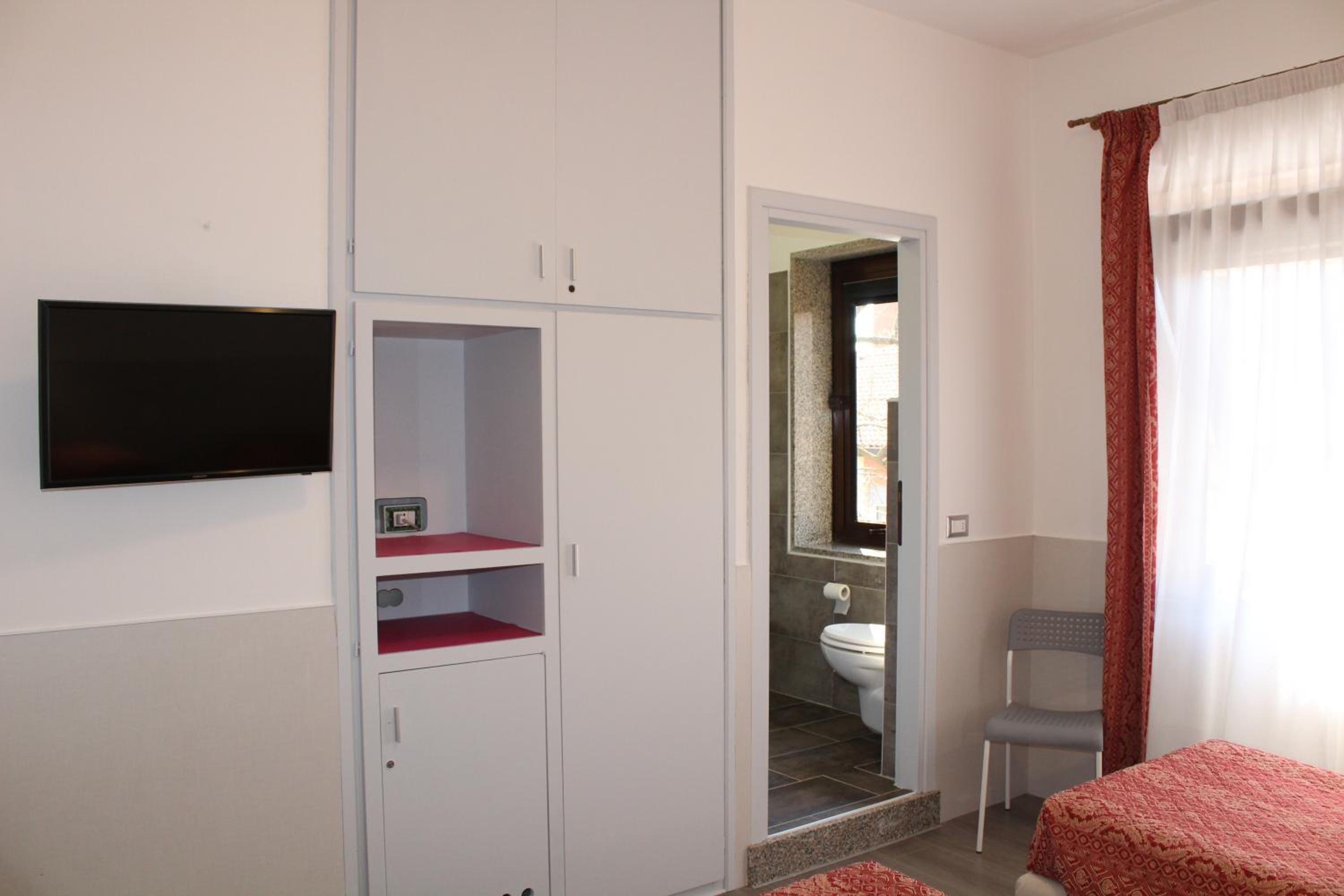 Triple Room - Photo 1