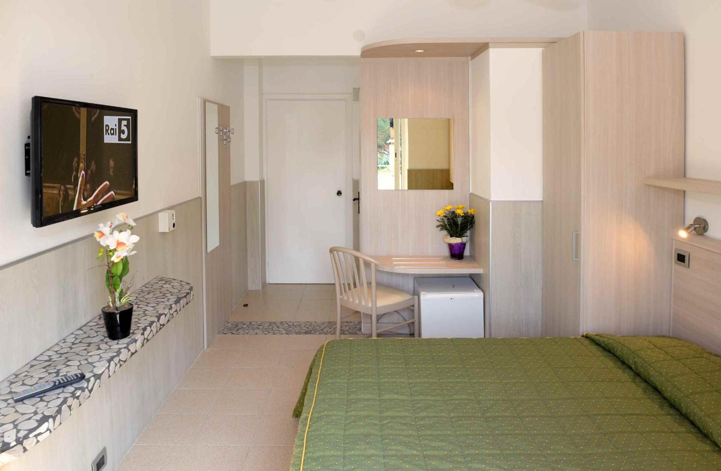 Double Room with Terrace and Sea View   - Photo 6
