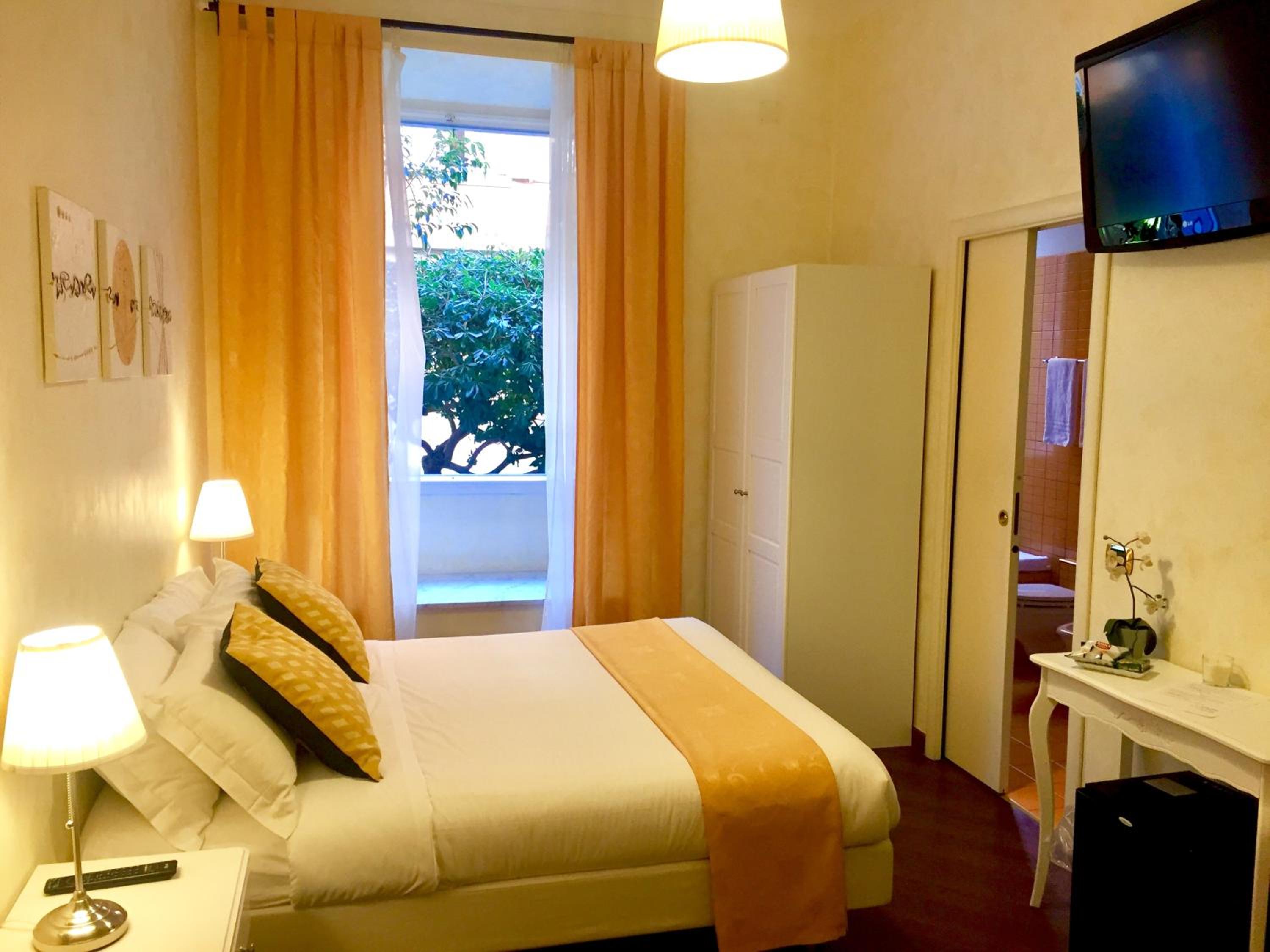 Double Room with Private Bathroom