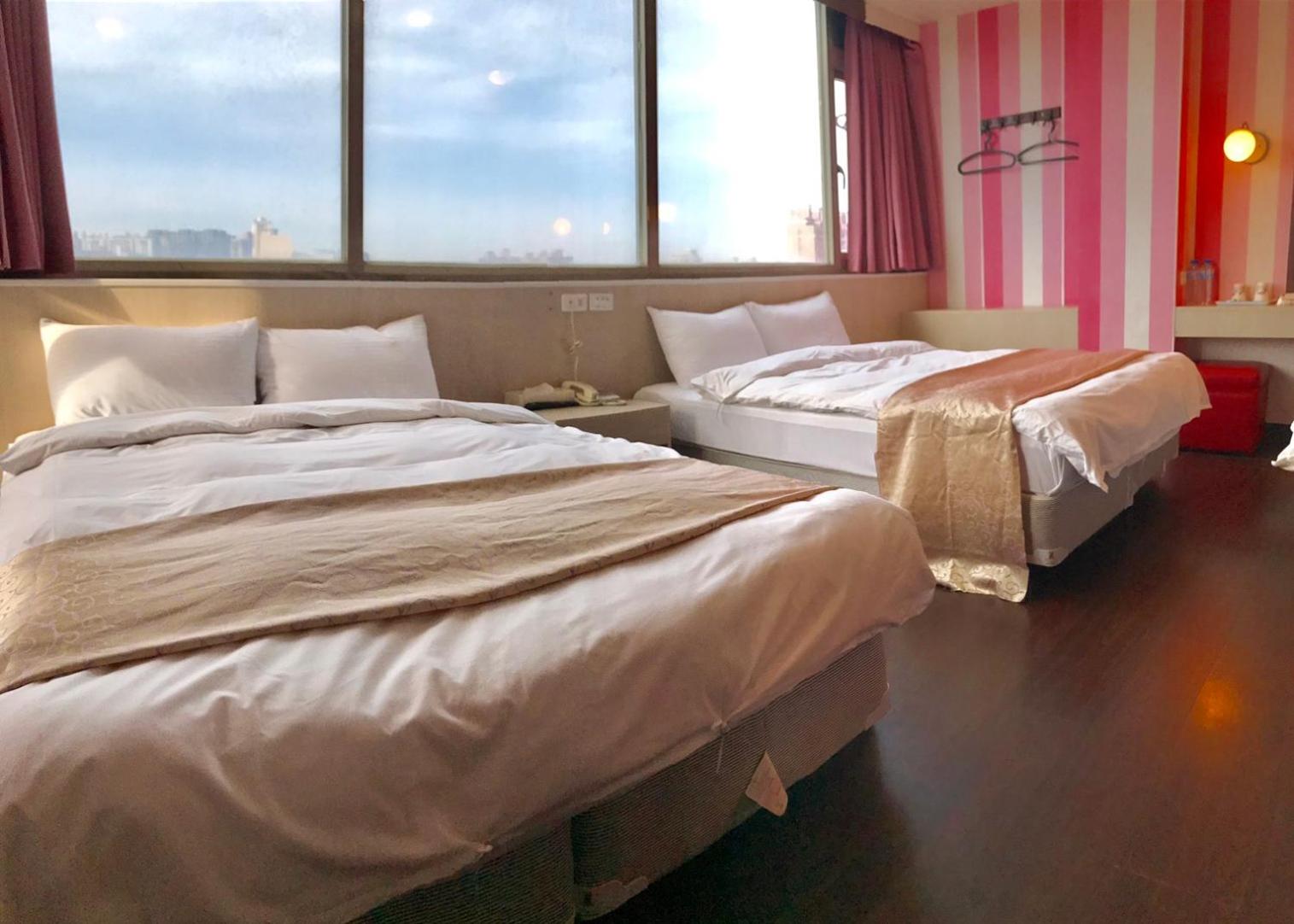 Classic Quadruple Room photo 2