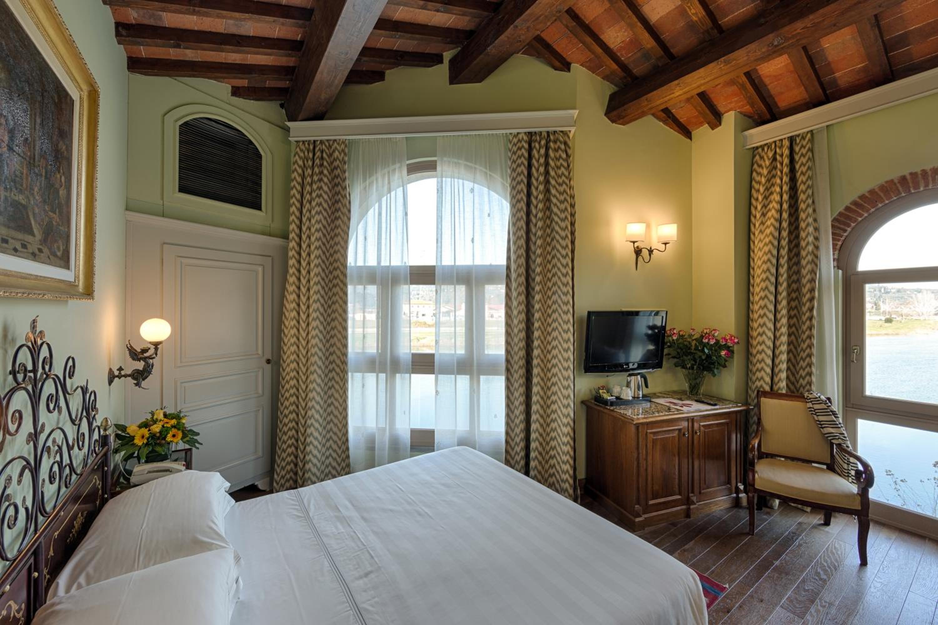 Superior Double Room with River View