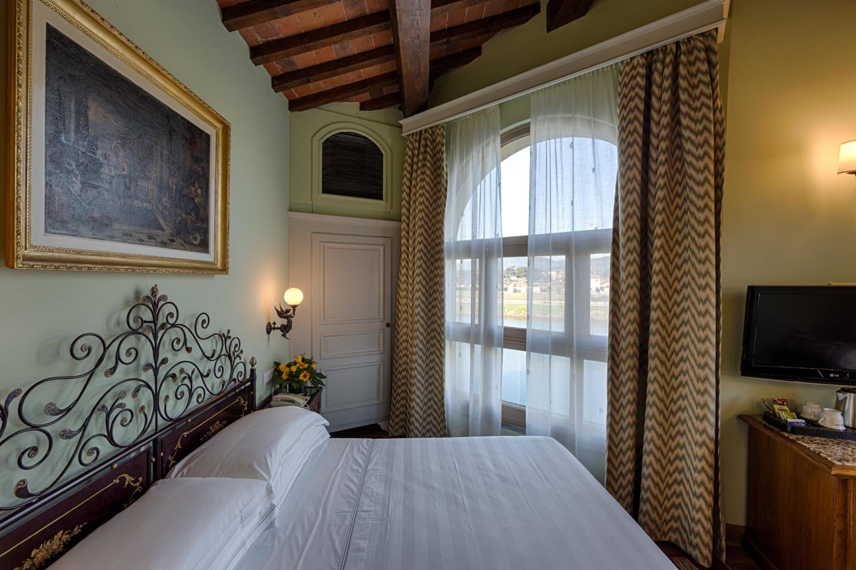 Superior Double Room with River View