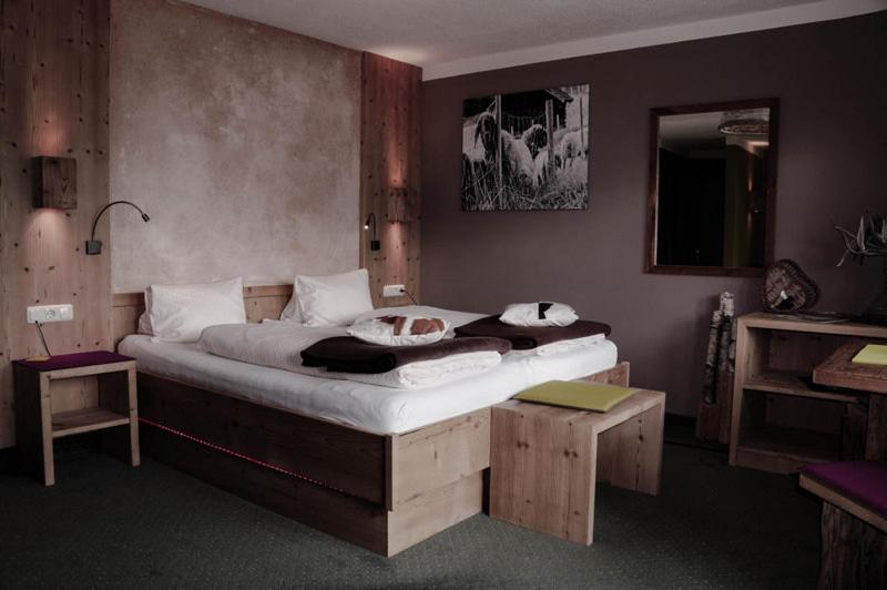 Superior Double or Twin Room with Mountain View (2 Adults + 1 Child)