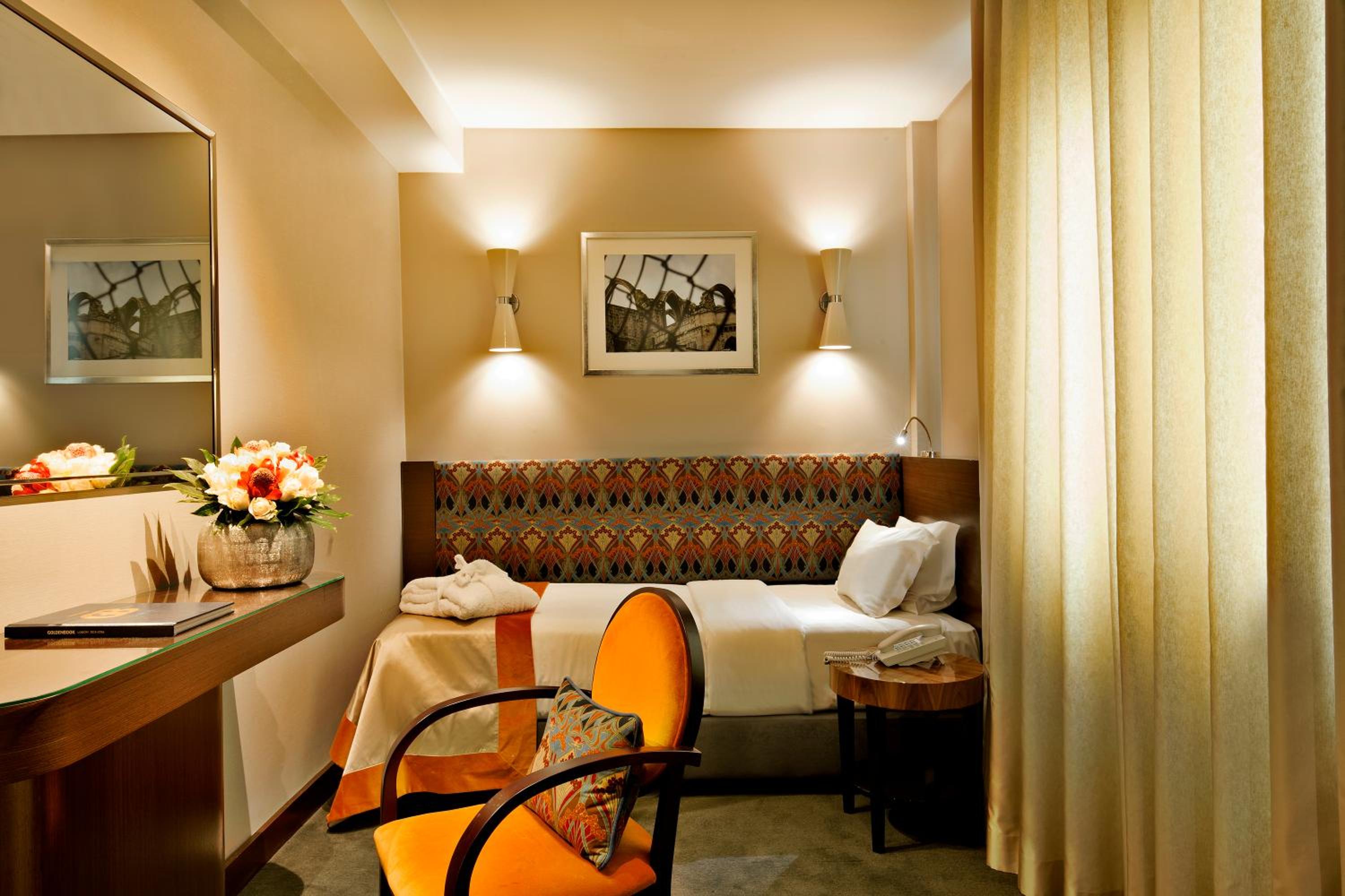 Single Room photo 3