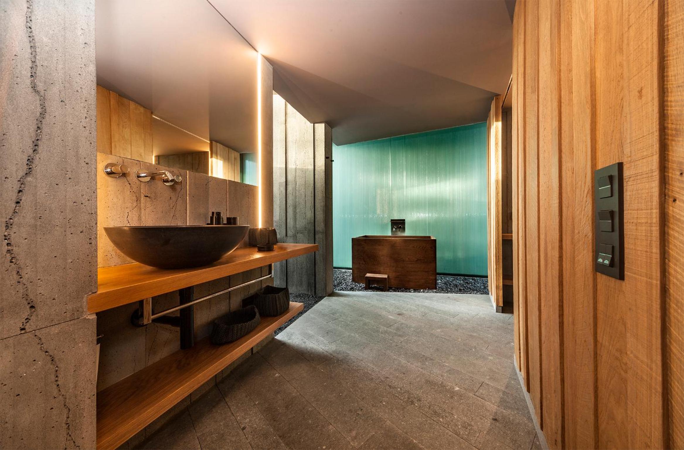 TELURIC SUITE