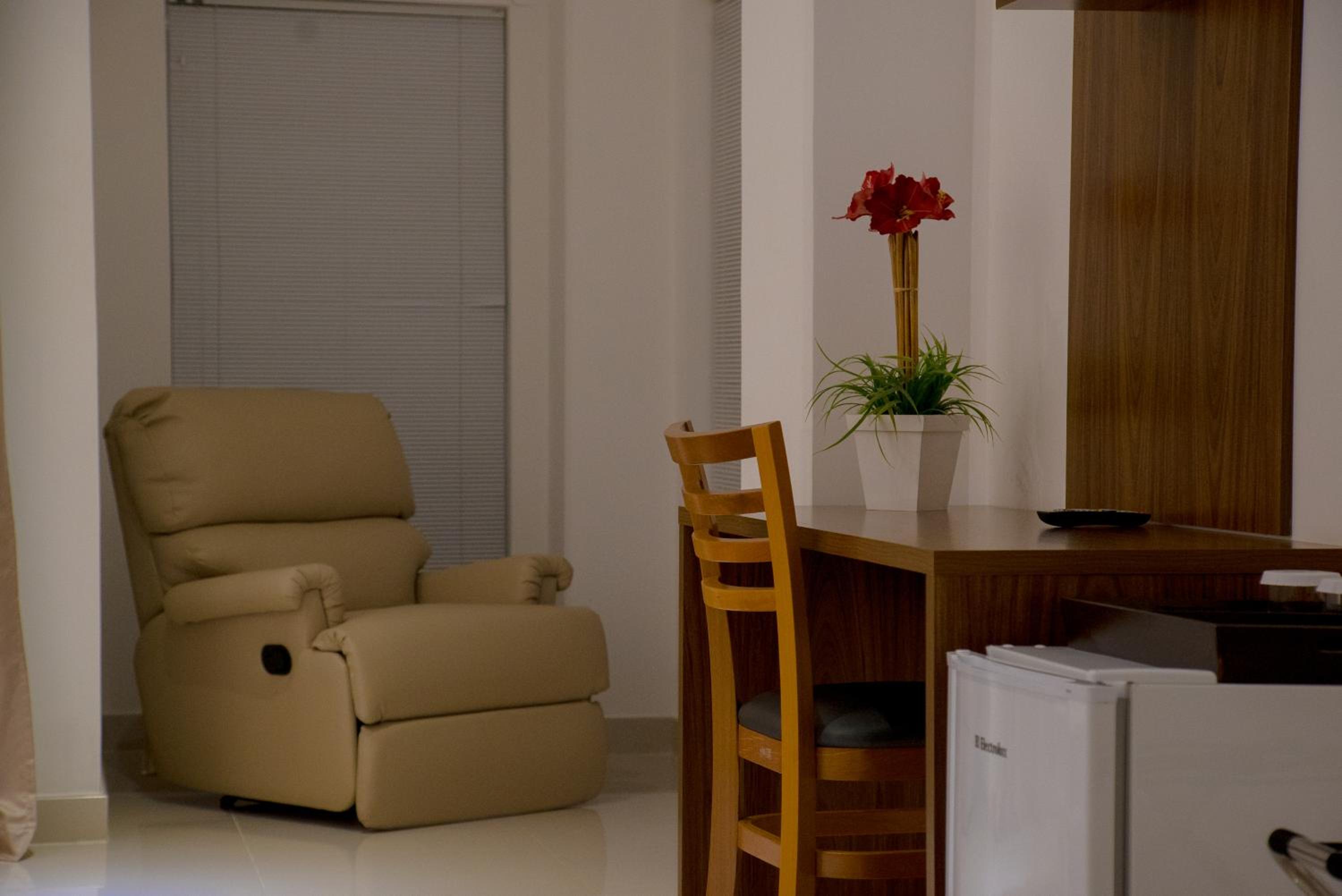 Queen Room with Balcony photo 3