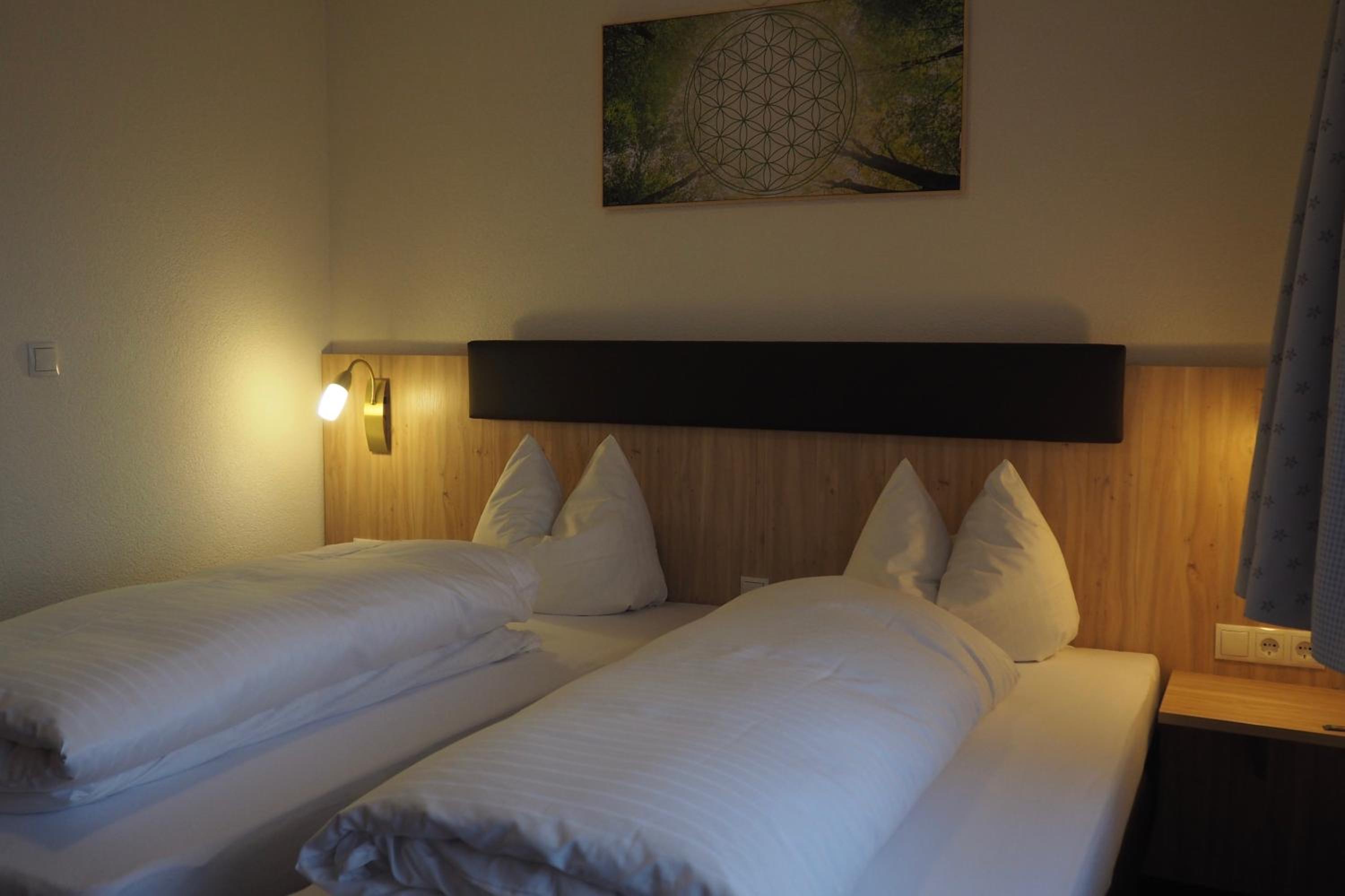 Double Room - Photo 6