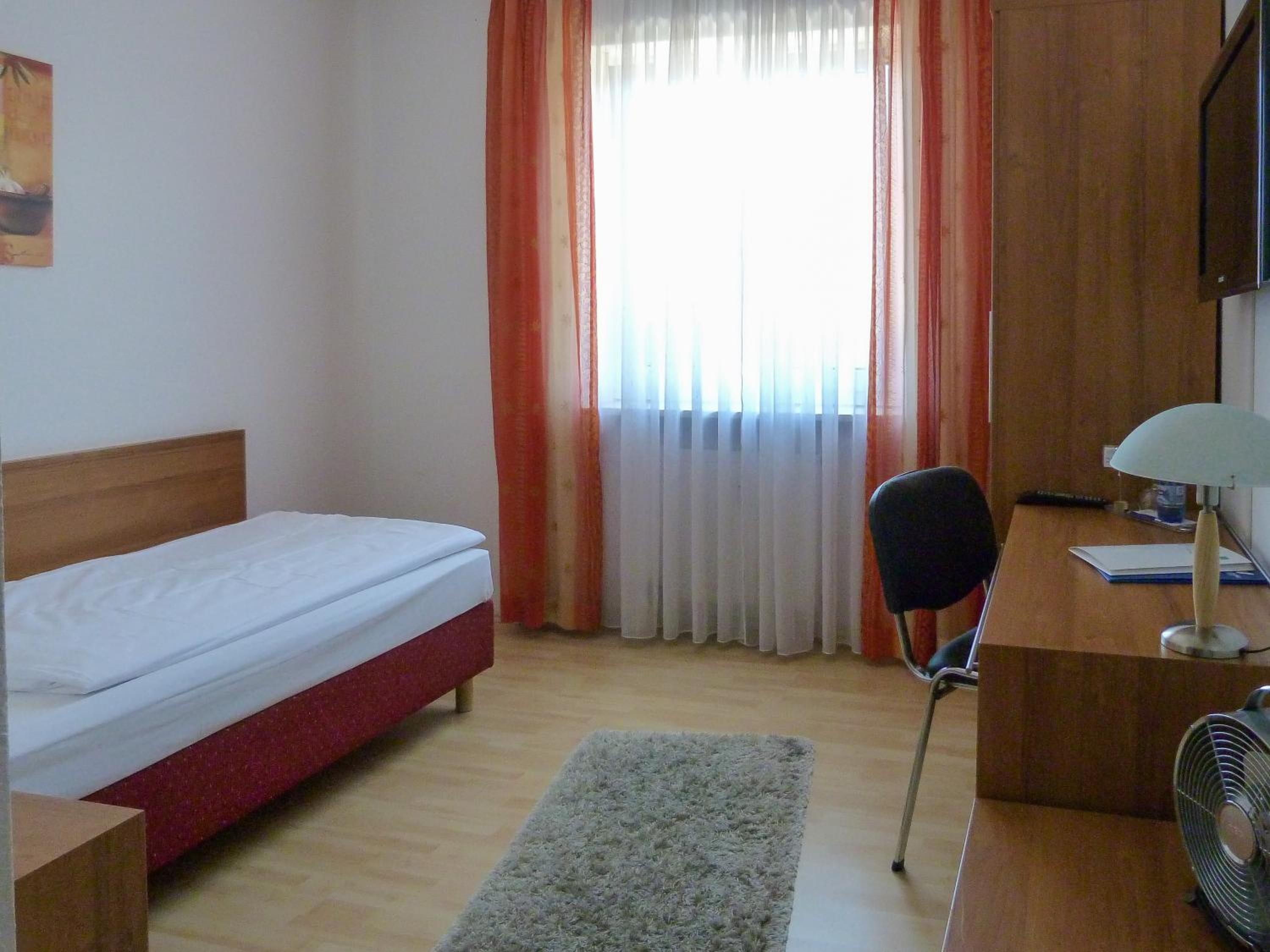 Single Room photo 1
