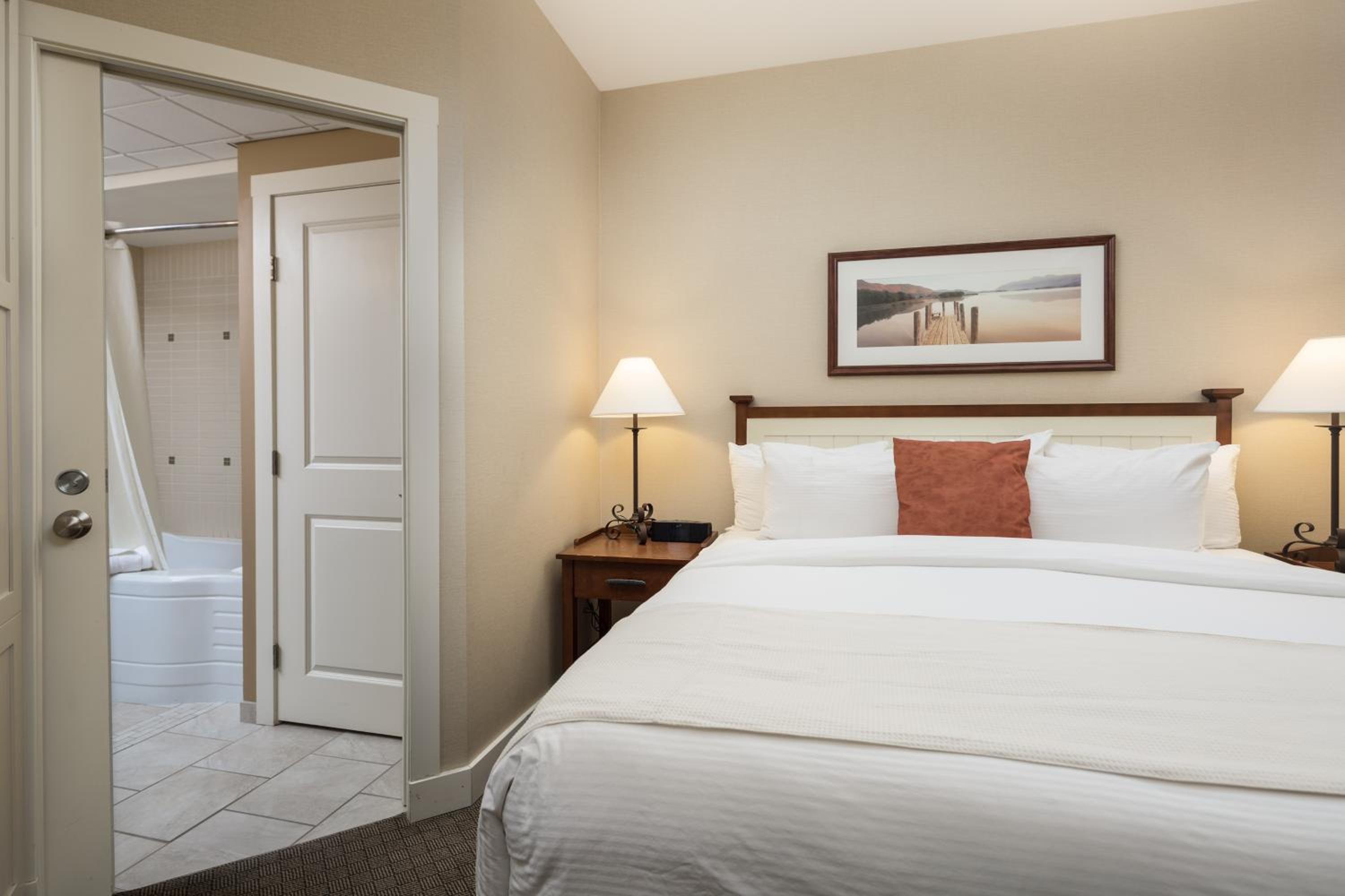 Two-Bedroom Suite with Bluff View photo 1