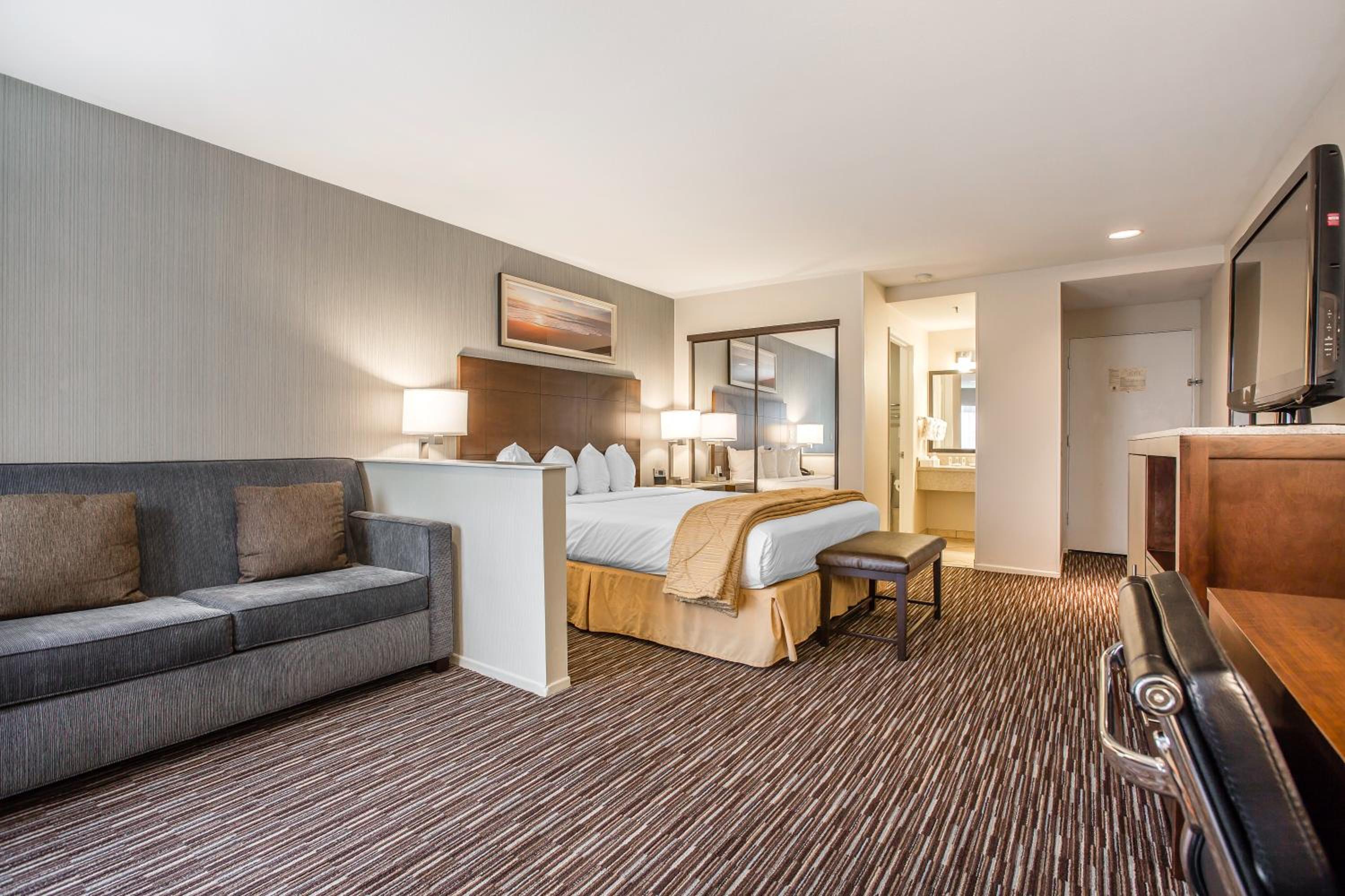 King Room - Disability Access/Non-Smoking - Photo 4