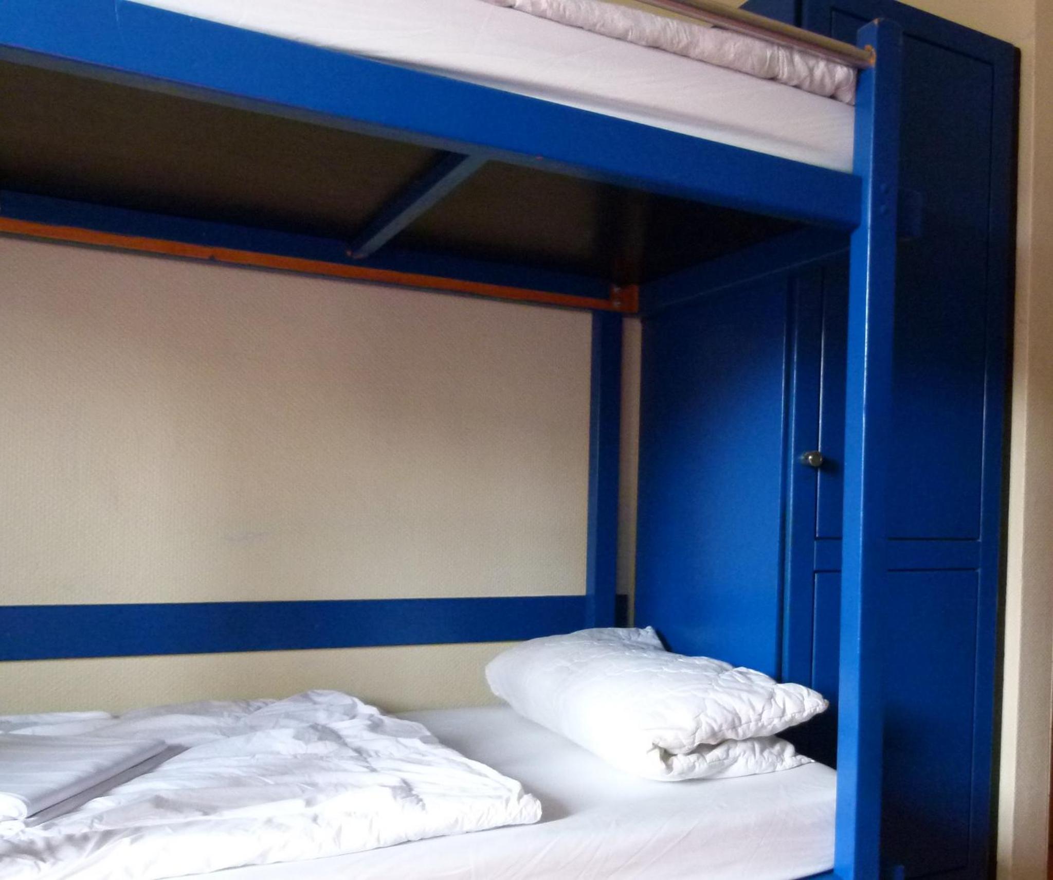 Single Bed In Mixed Dormitory Room photo 2
