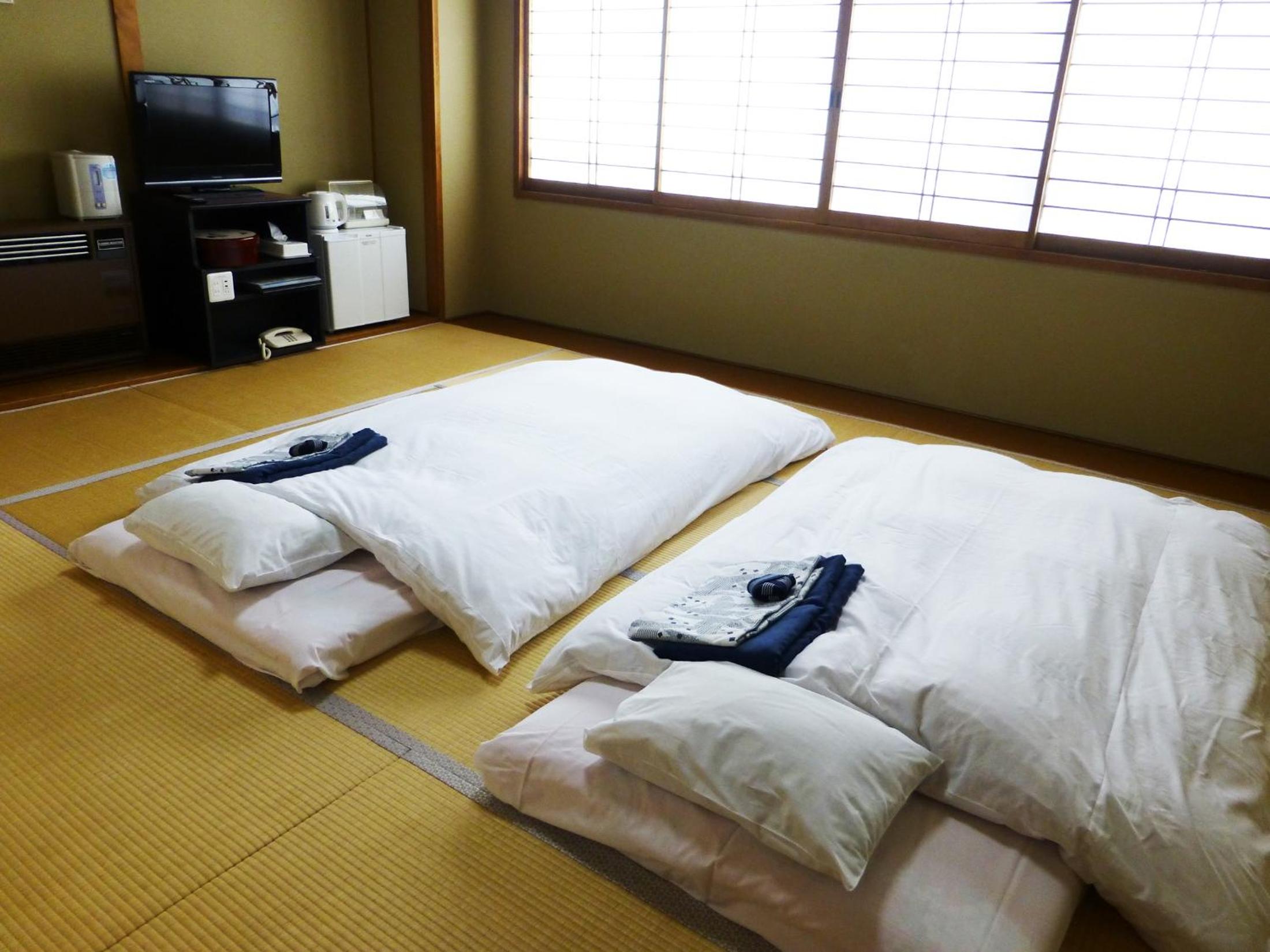 Japanese-Style Room with Mt. Fuji View - Photo 7