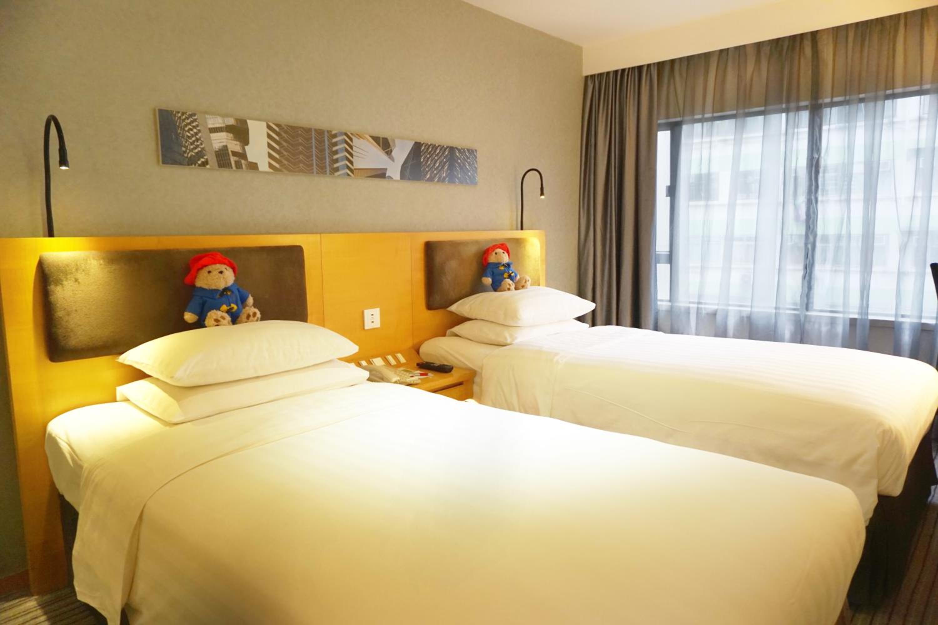 Comfort Twin Room thumbnail 6