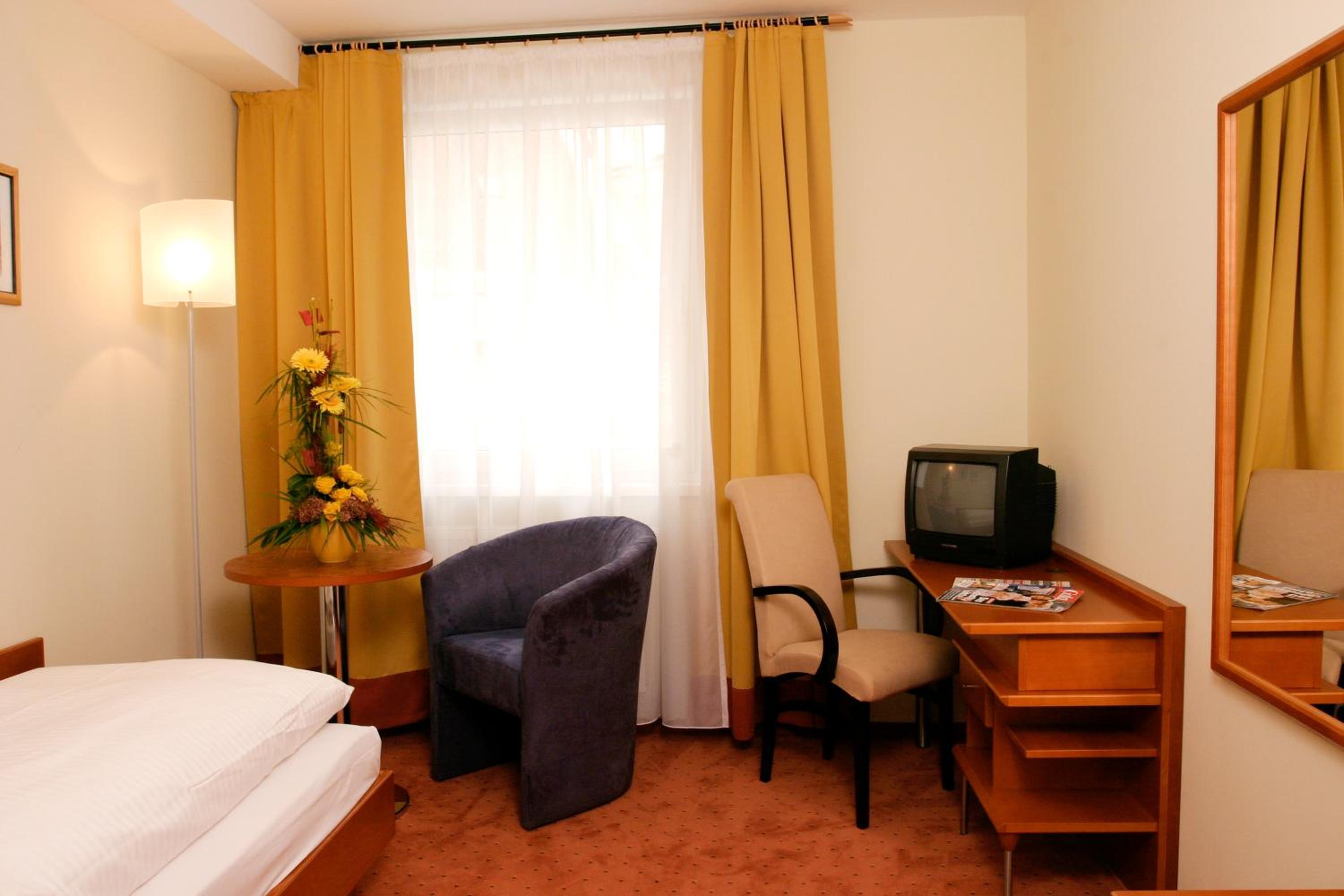 Single Room