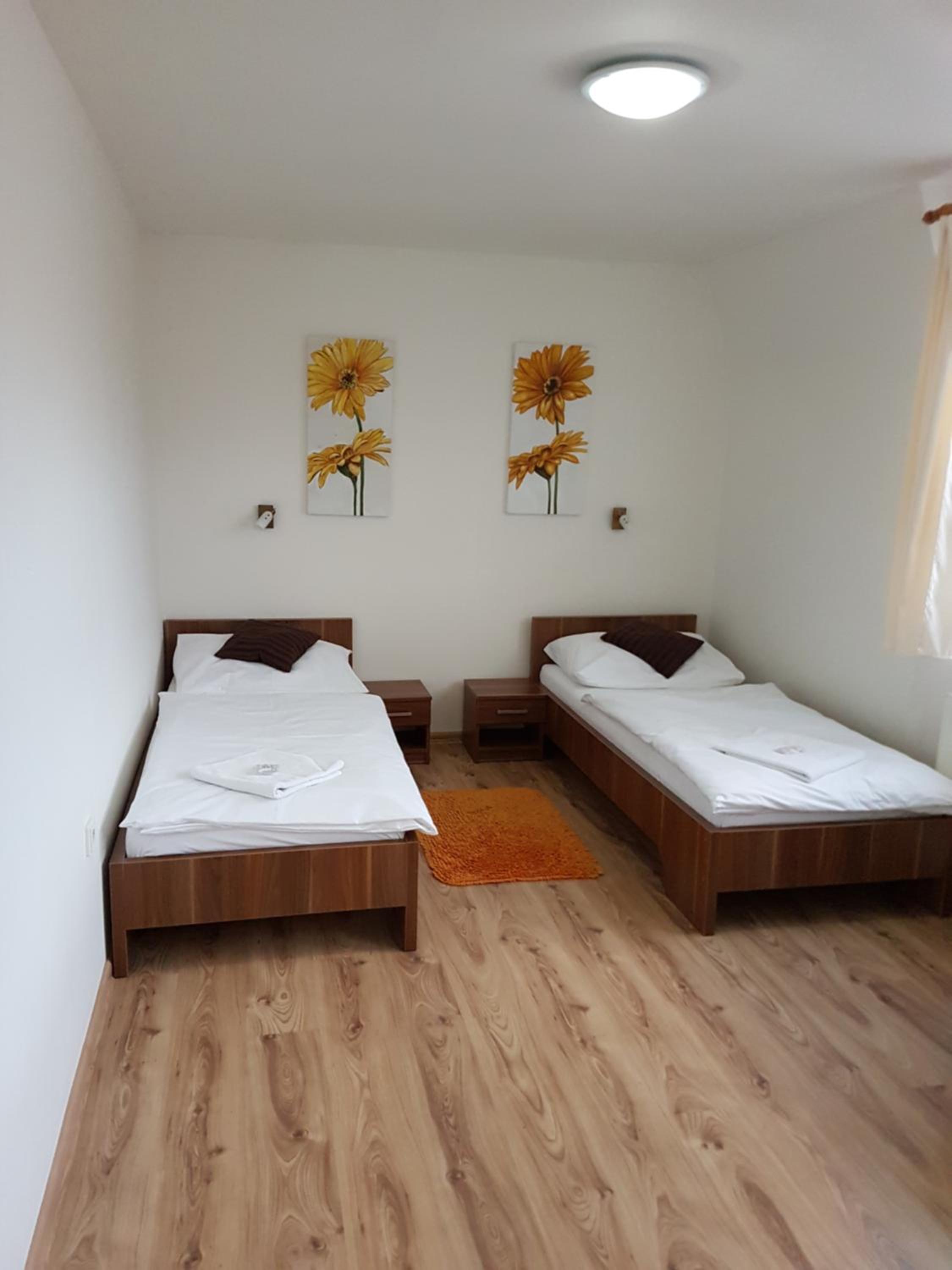 Double or Twin Room - Photo 11
