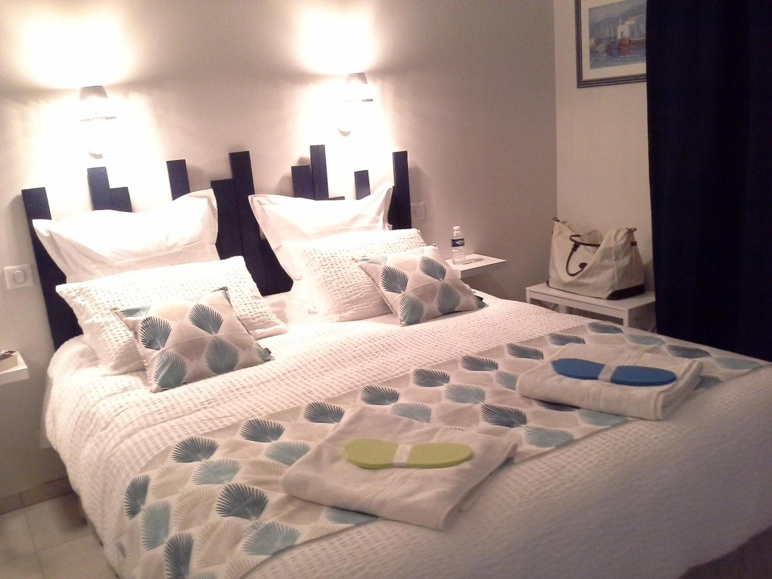 Double Room with Private Bathroom photo 2