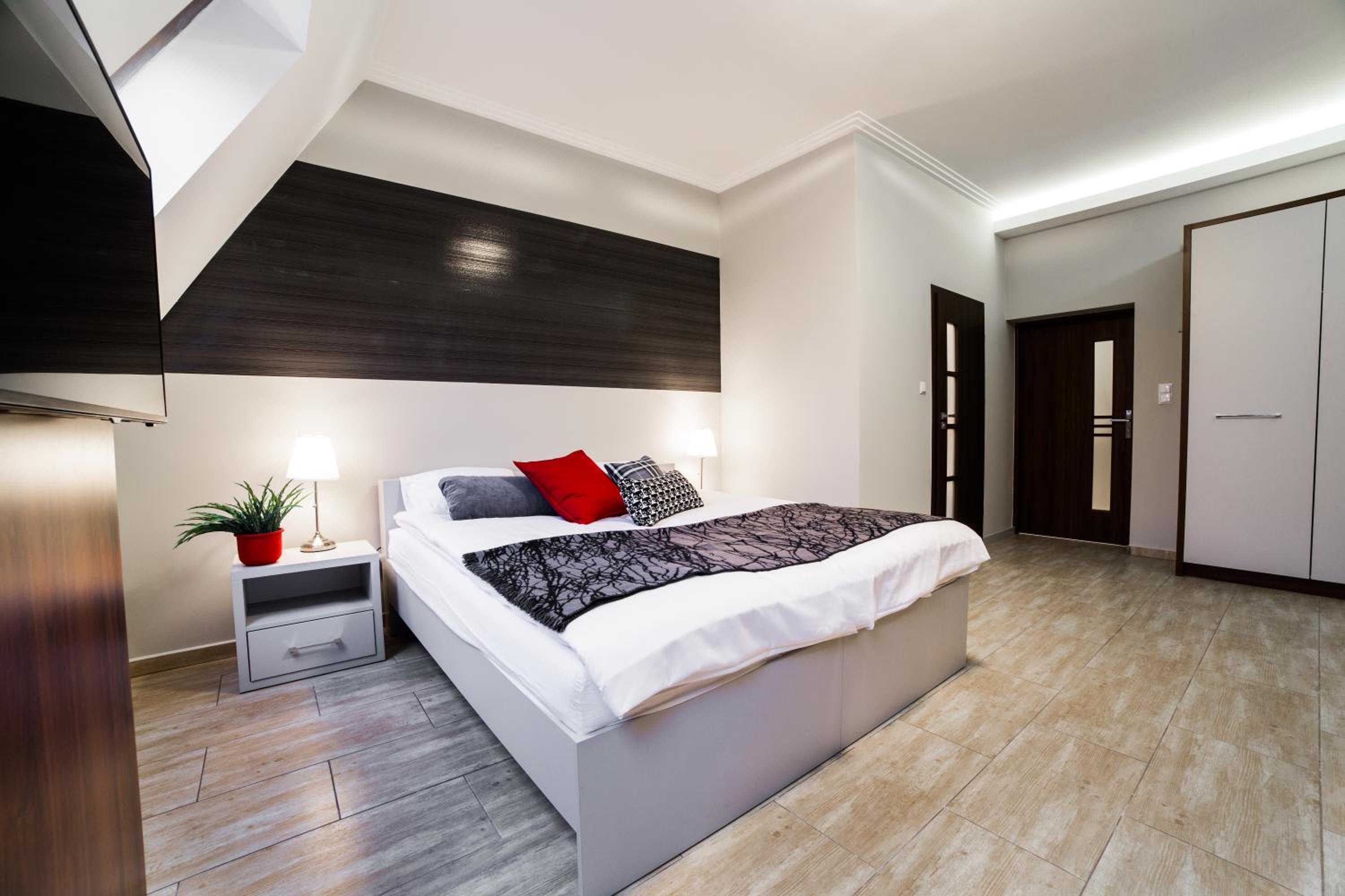 Quadruple Room - Photo 1