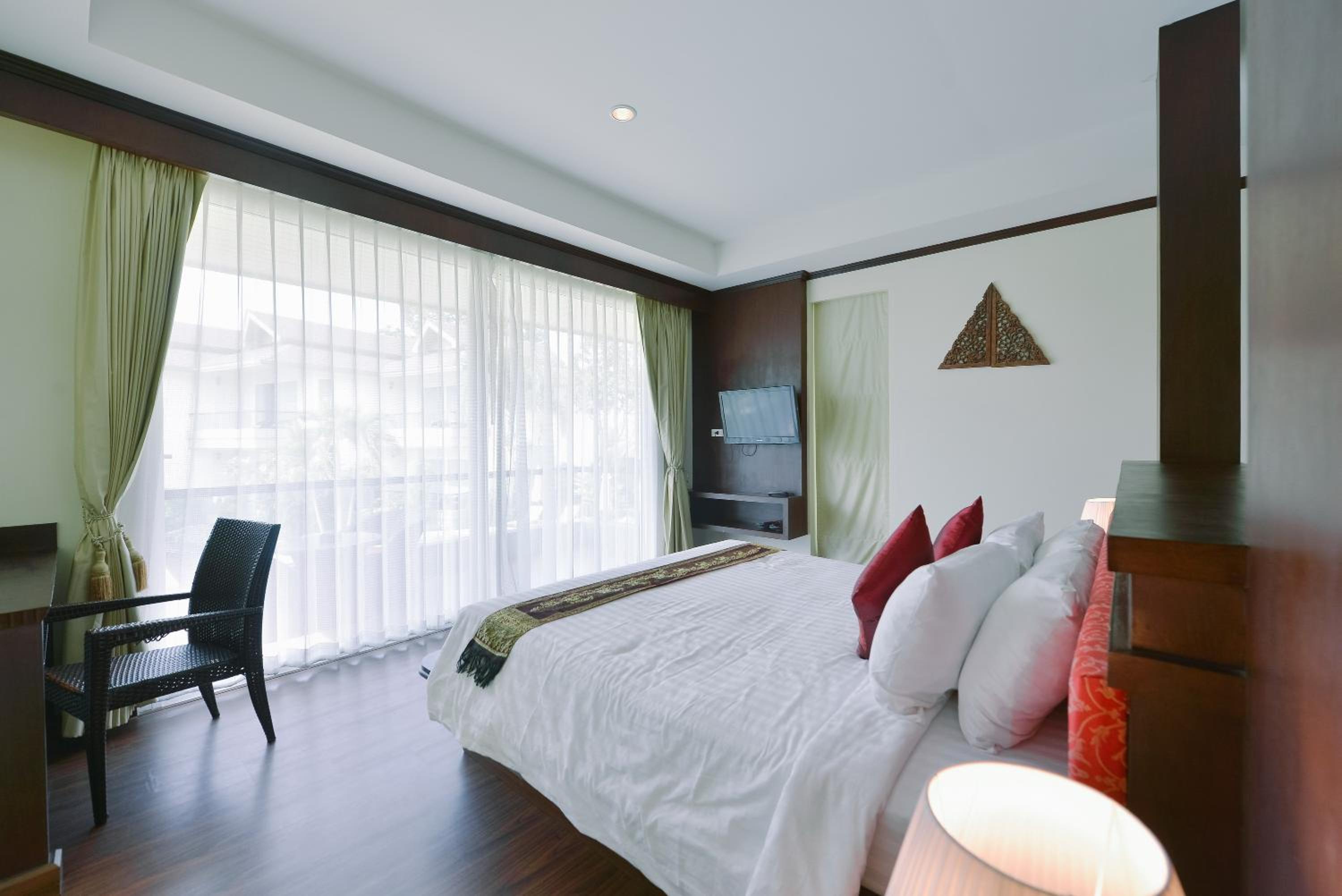 Superior Double Room with Pool View photo 3