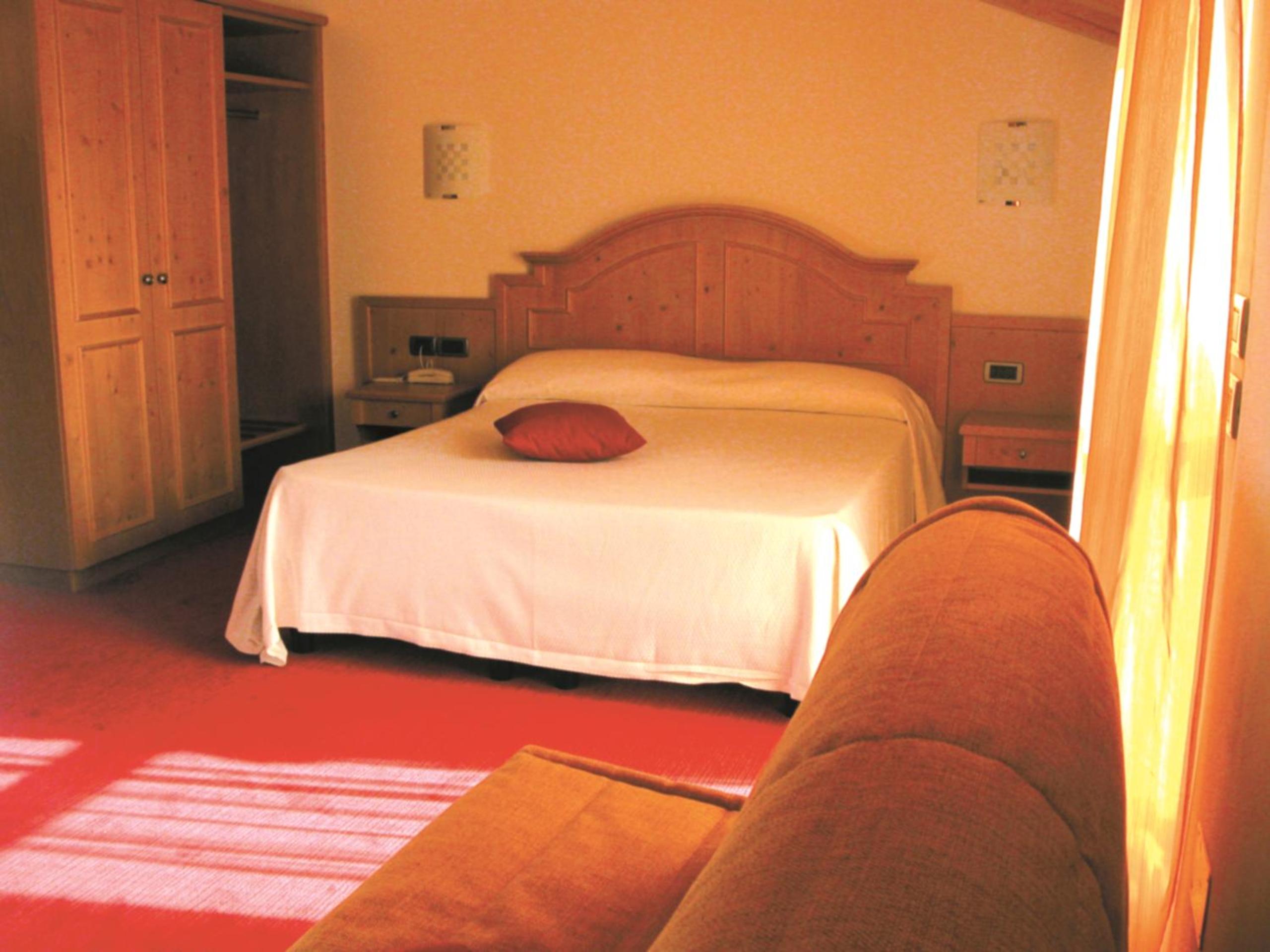 Deluxe Triple Room - Photo 4