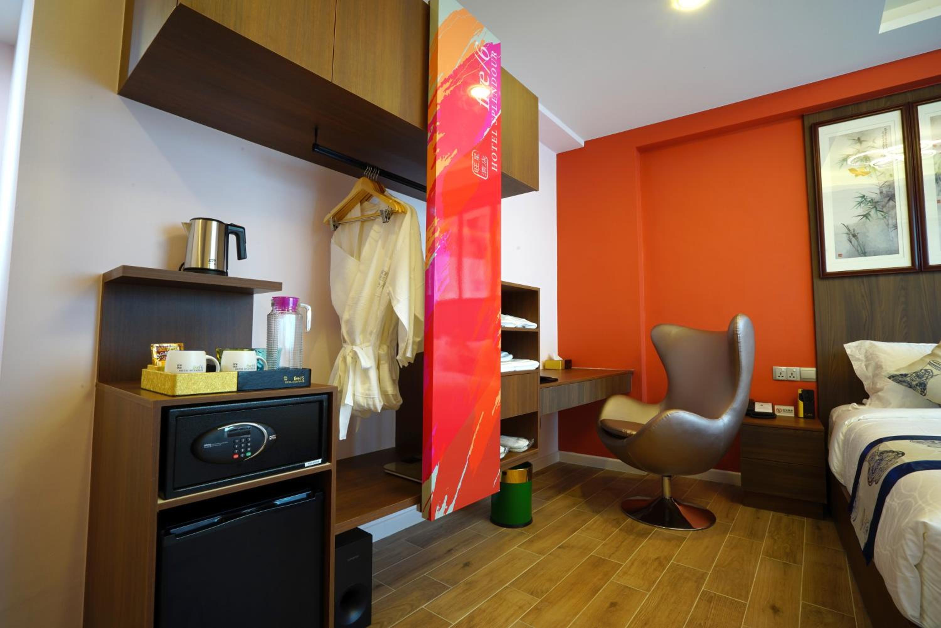 Deluxe King Room