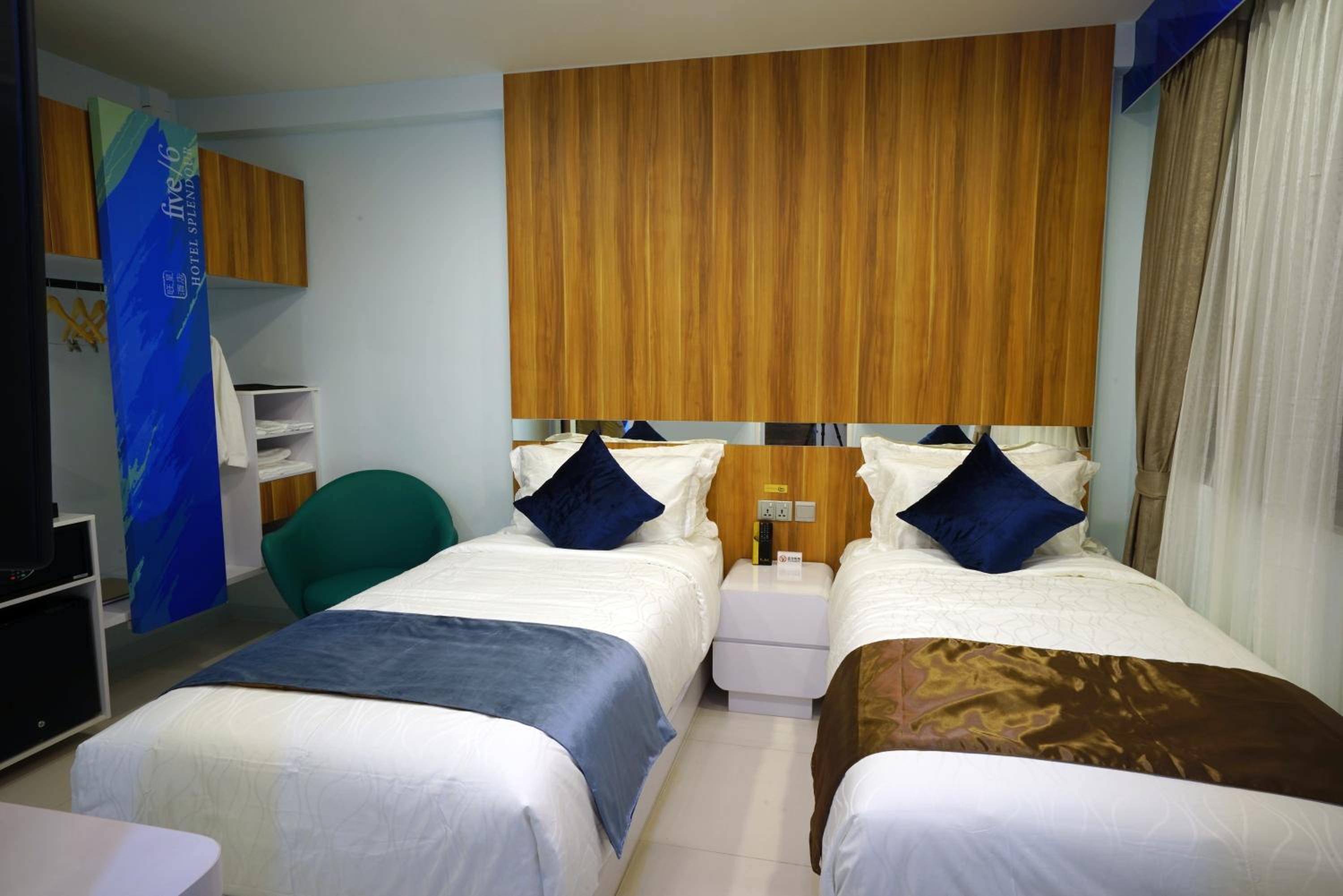 Superior Twin Room