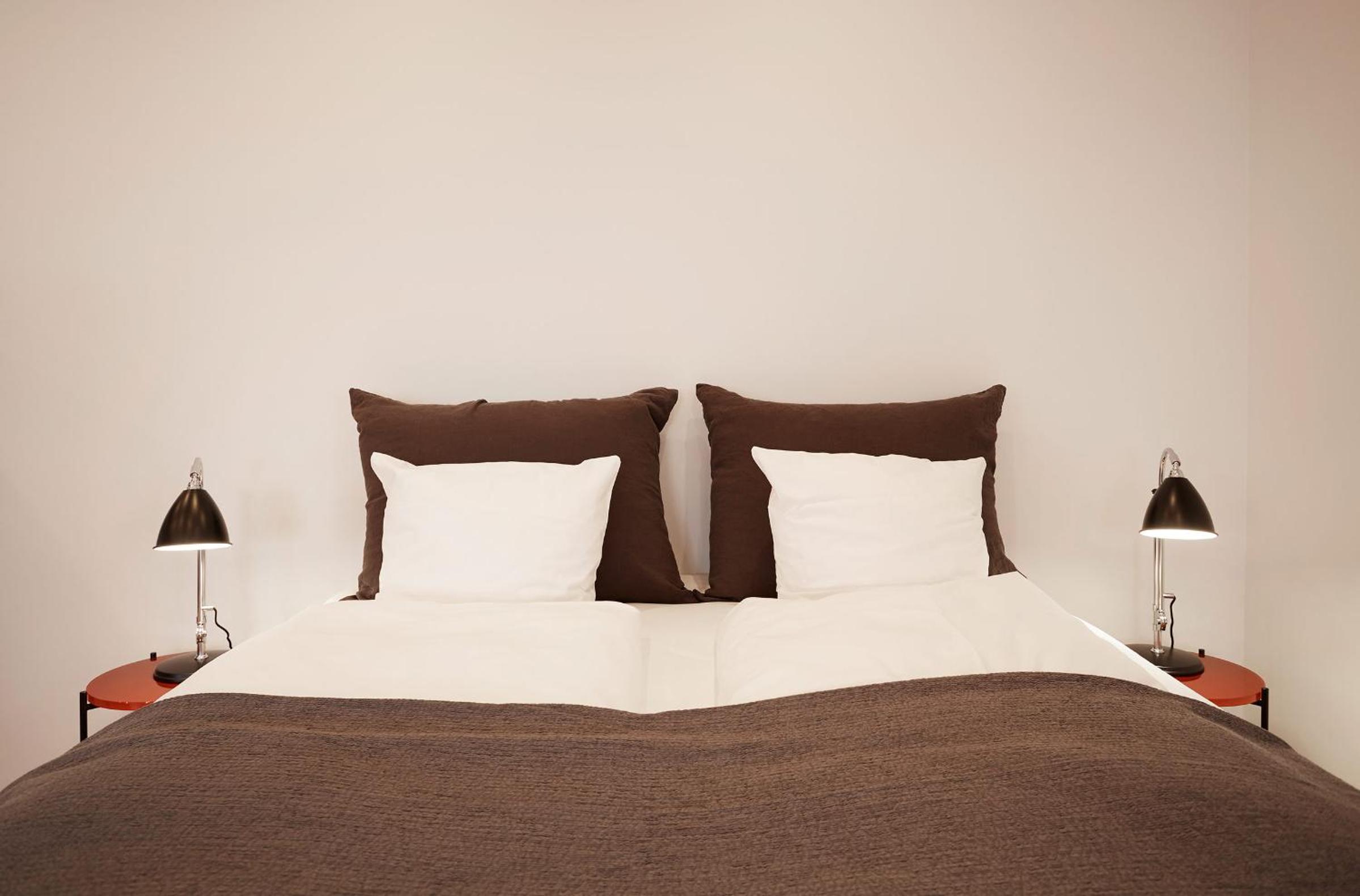 Studio Apartment photo 2