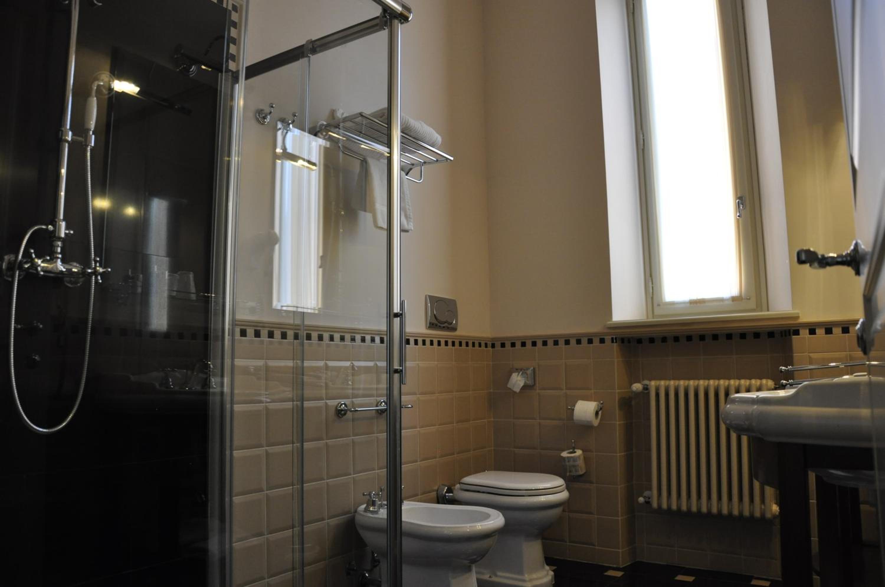 Superior Double or Twin Room - Photo 2