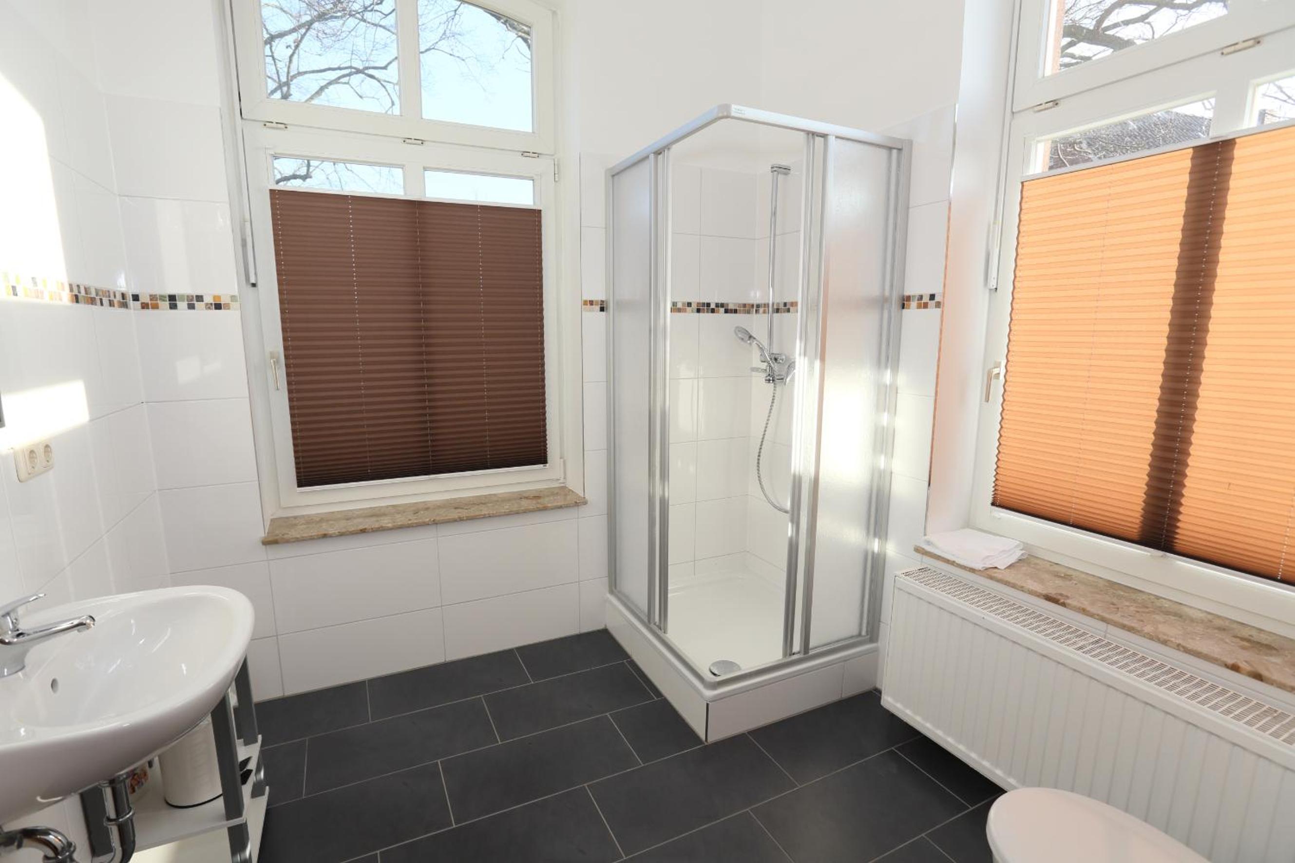Studio Apartment with One Double Bed photo 3