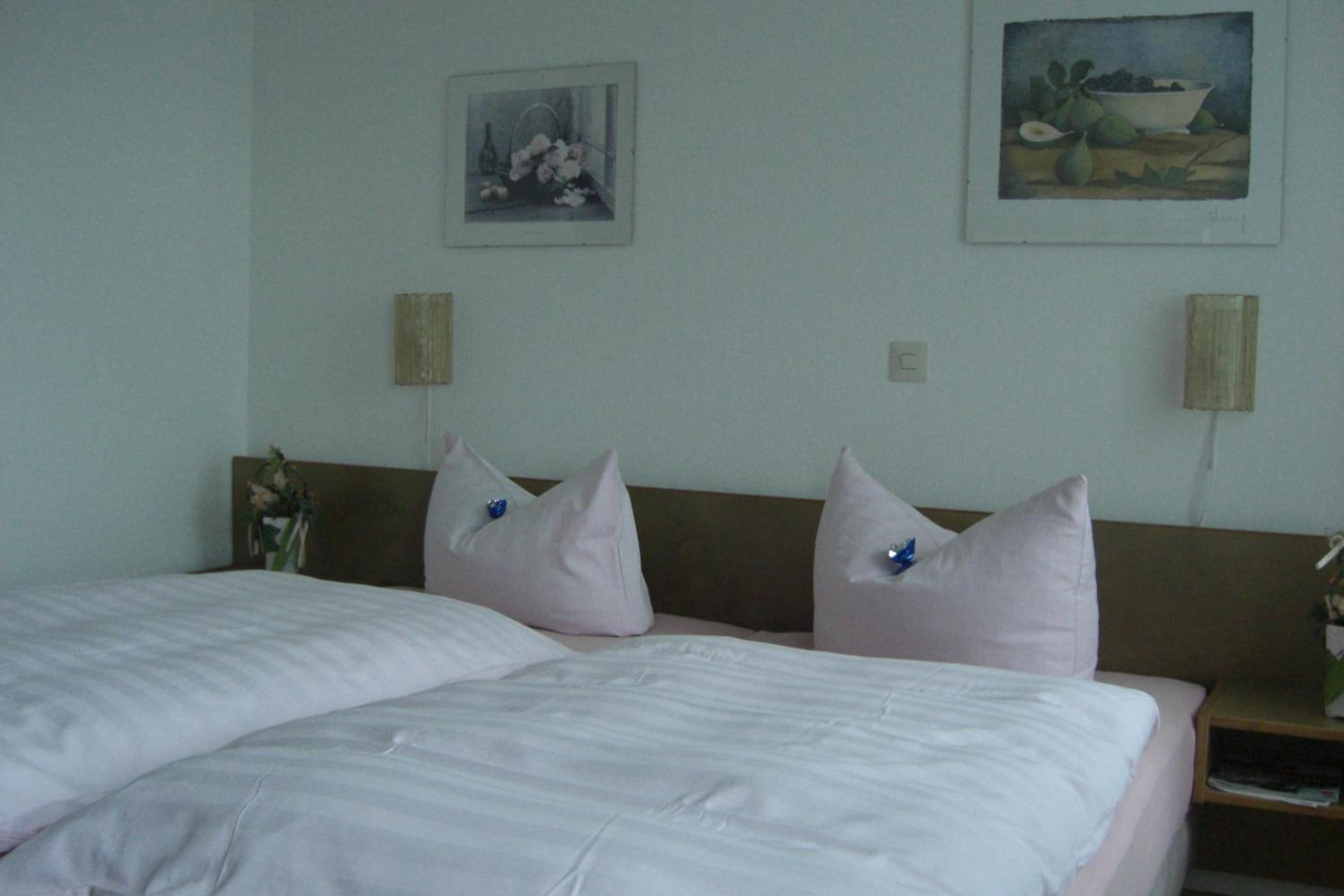 Double Room - Photo 5