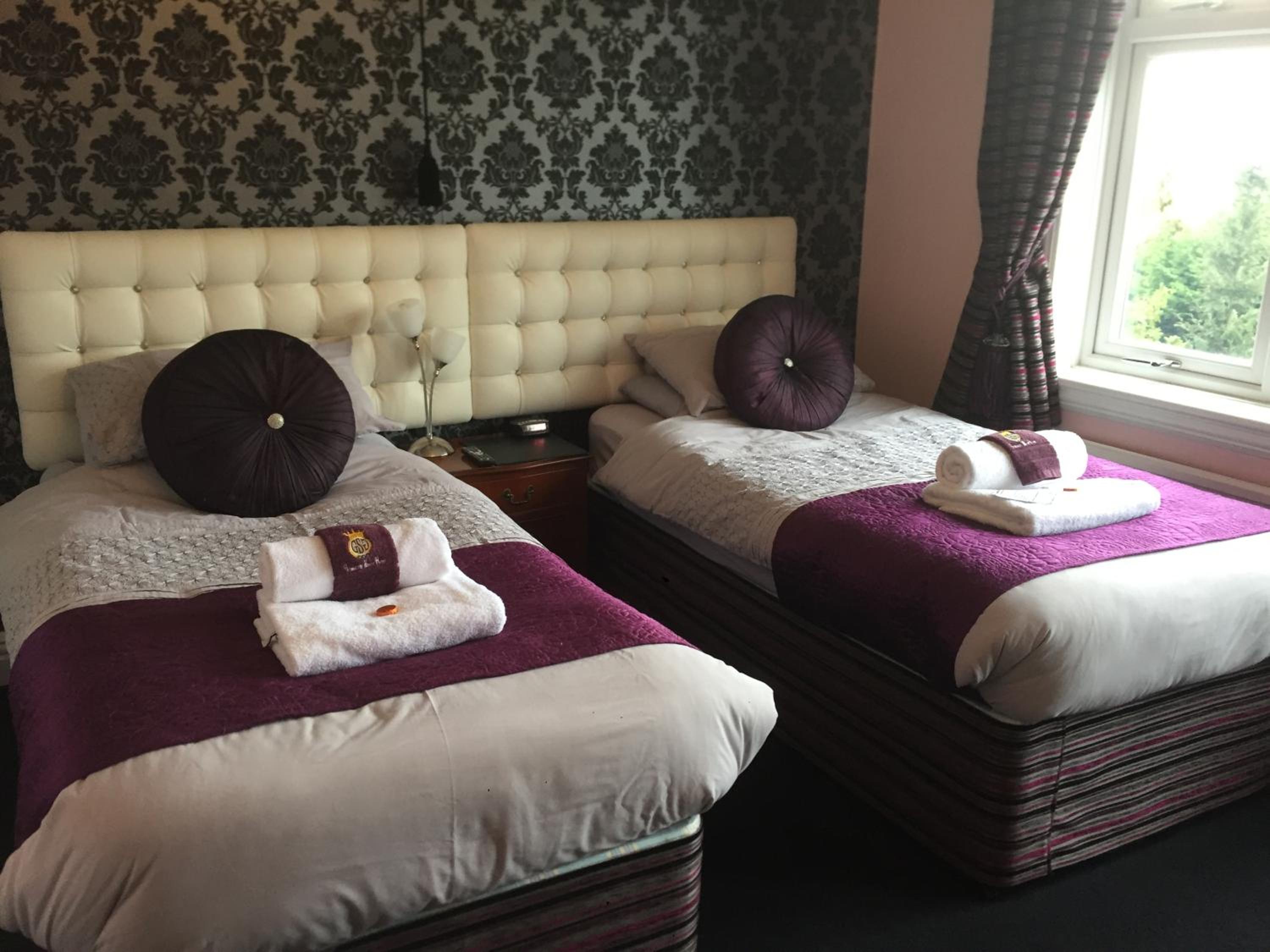 Deluxe Twin Room photo 3
