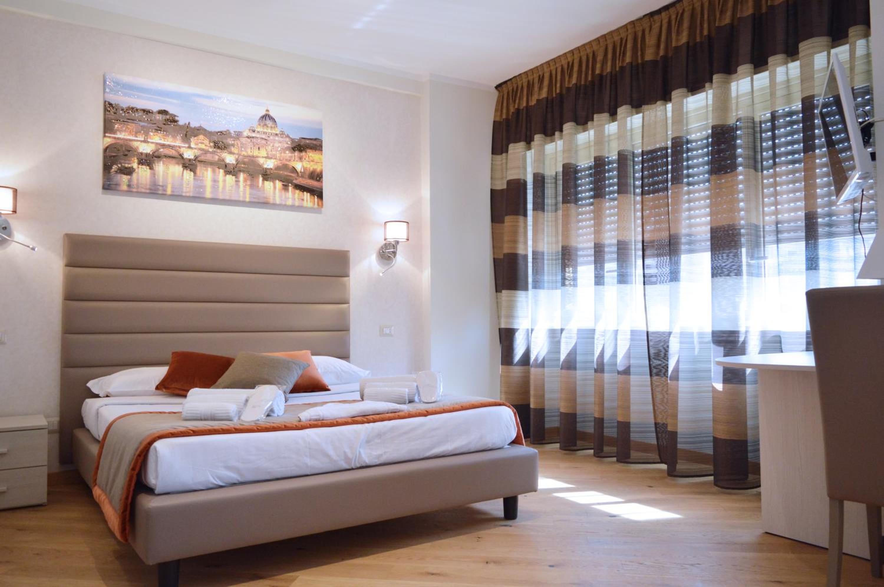 Quadruple Room with Balcony photo 3