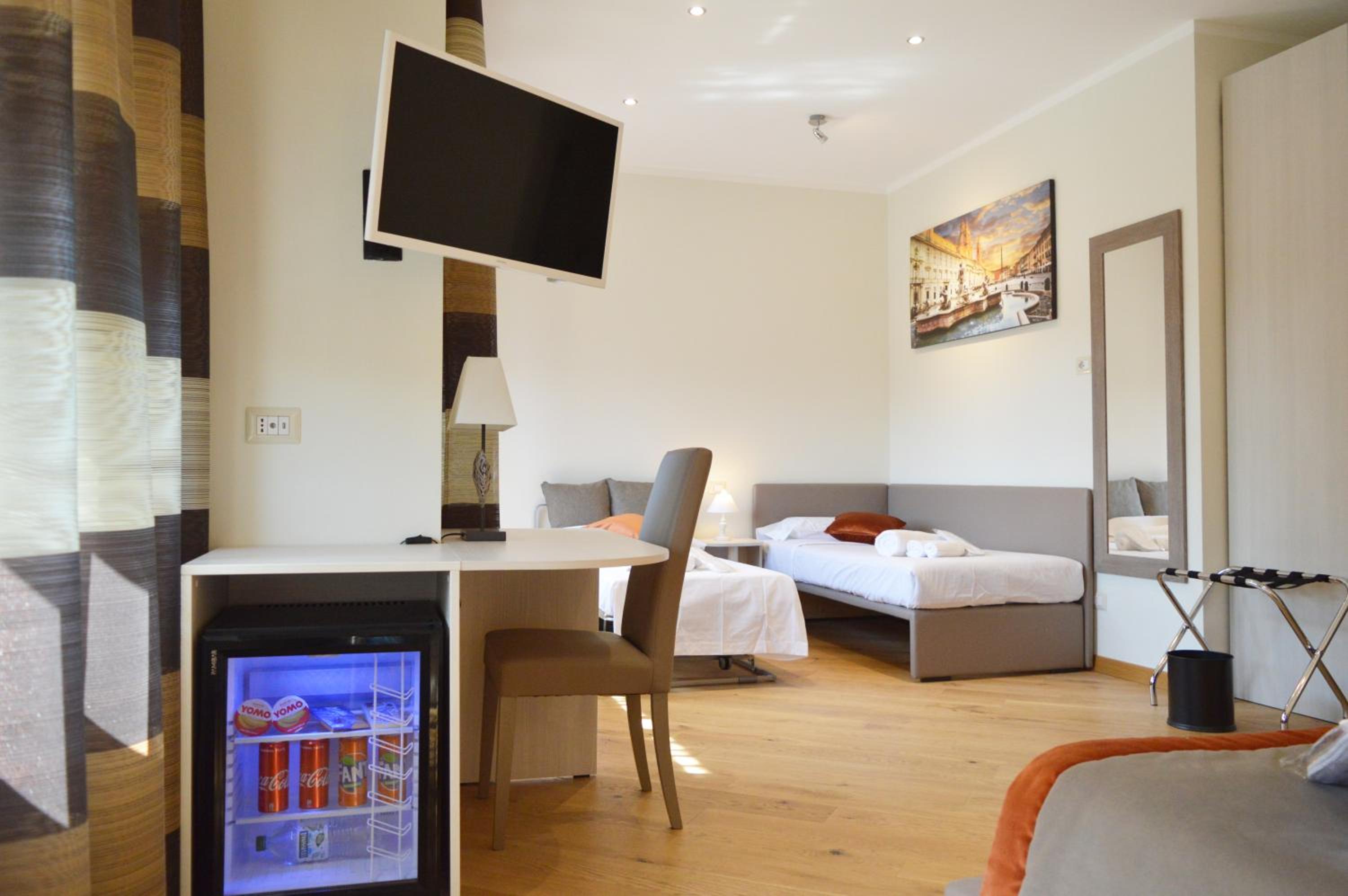 Quadruple Room with Balcony photo 2
