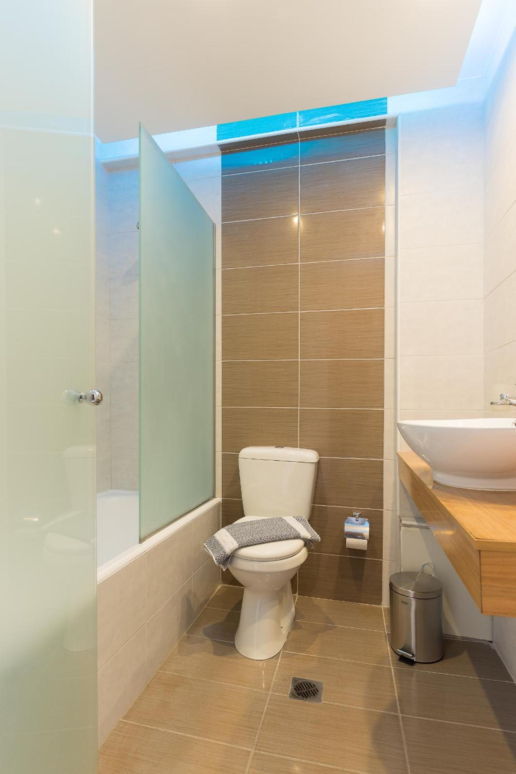 Superior Triple Room - Photo 9