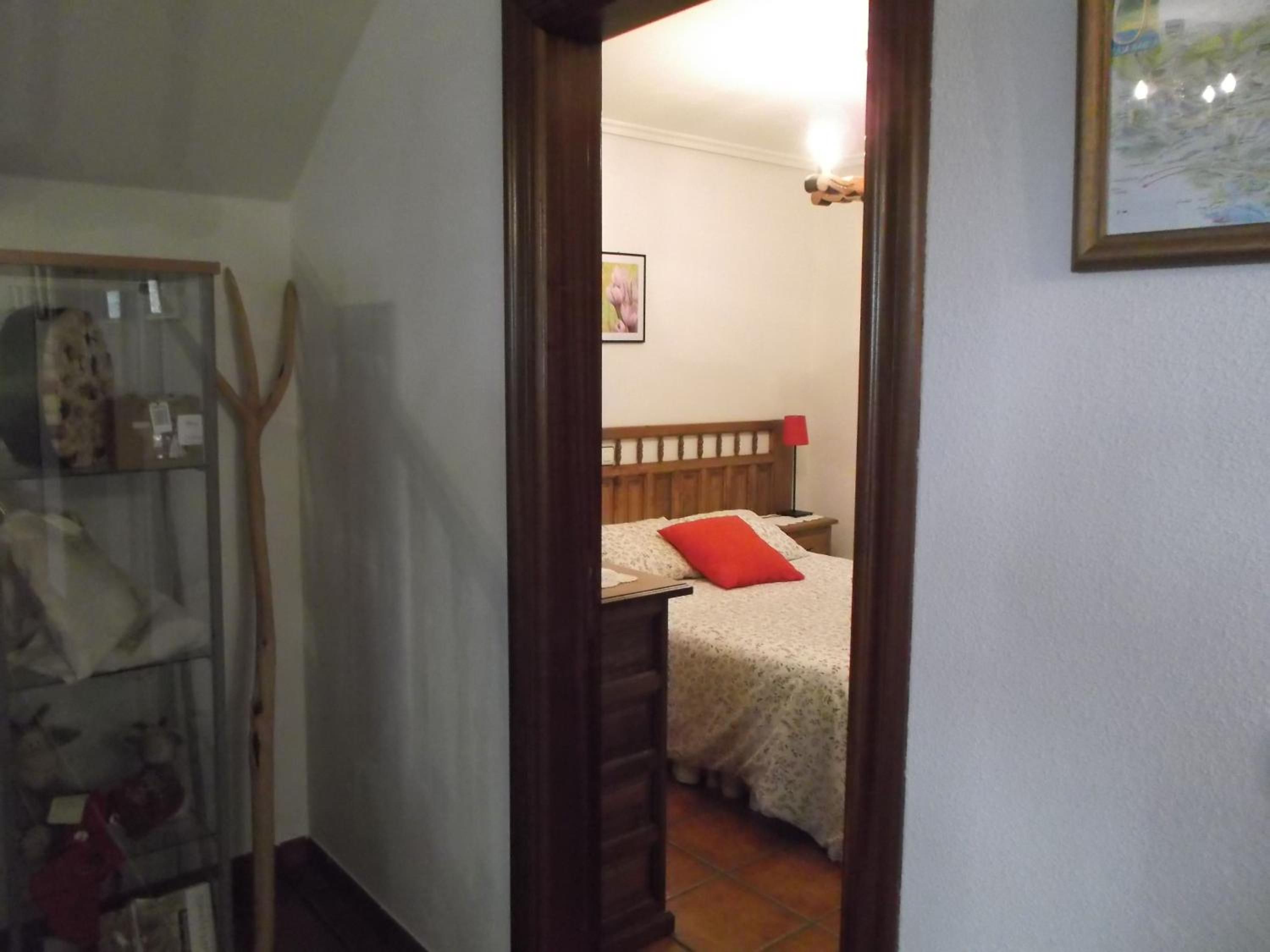 Double Room - Photo 4