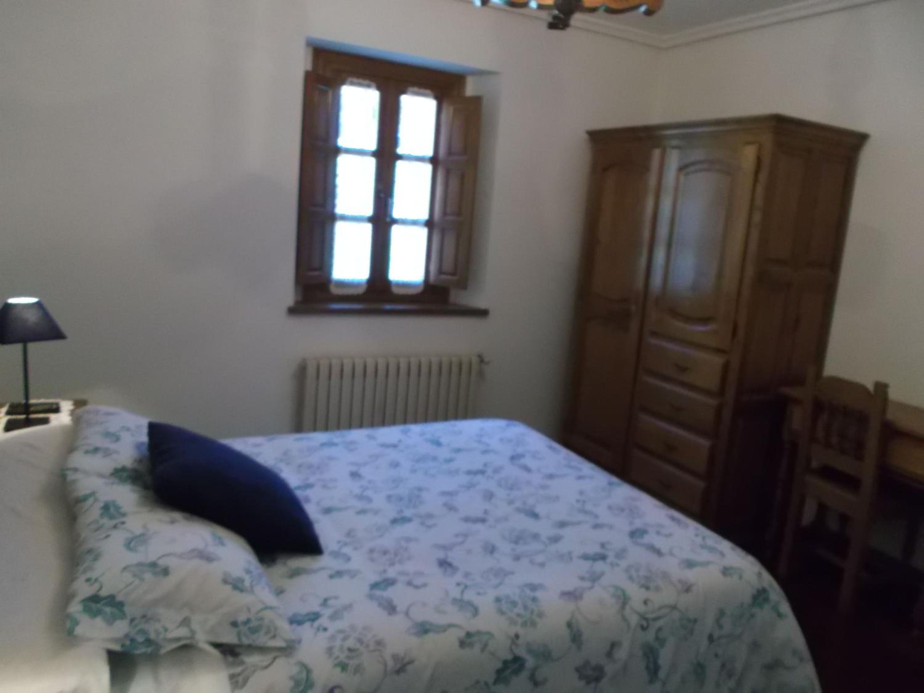 Double Room - Photo 6