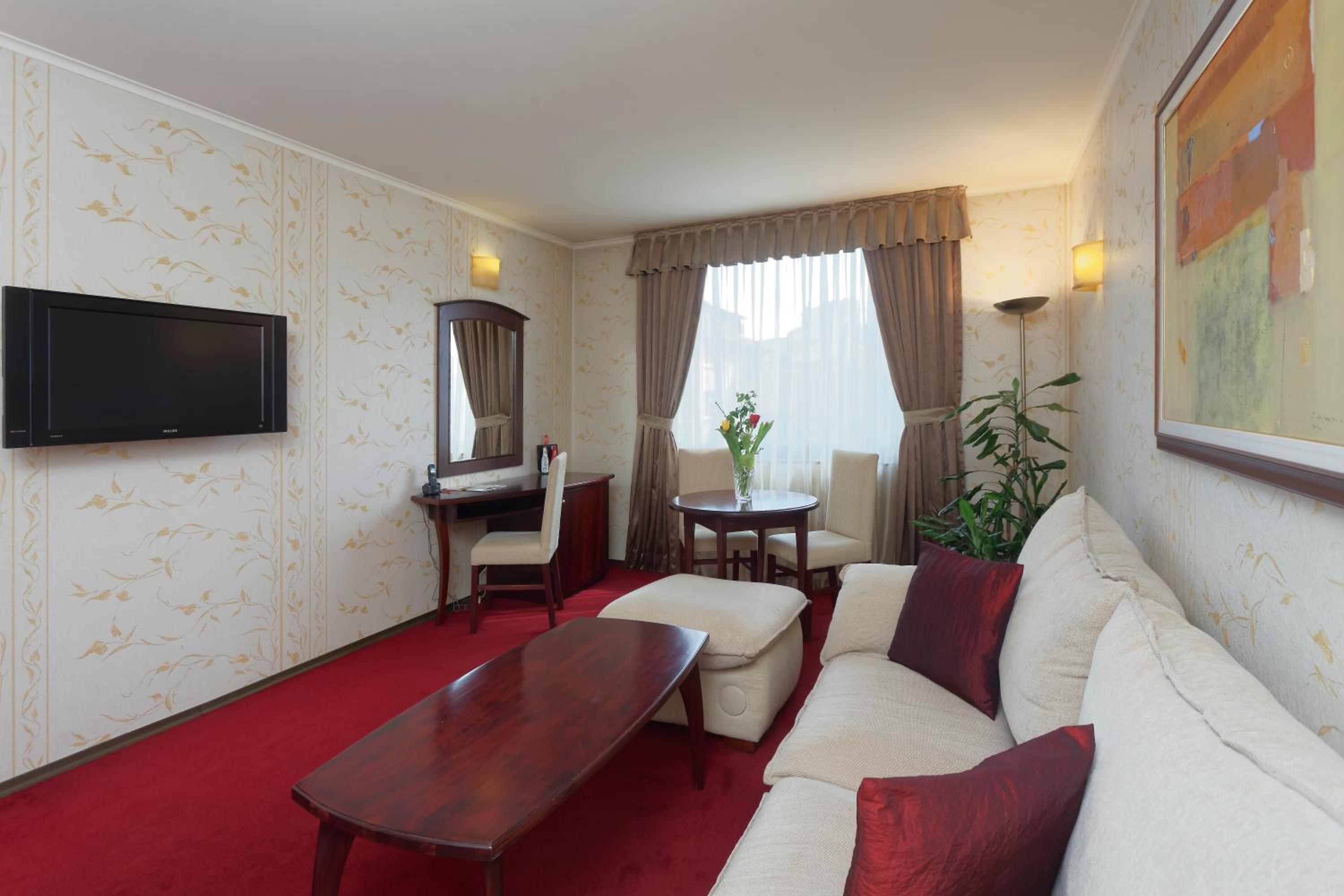 Suite photo 1