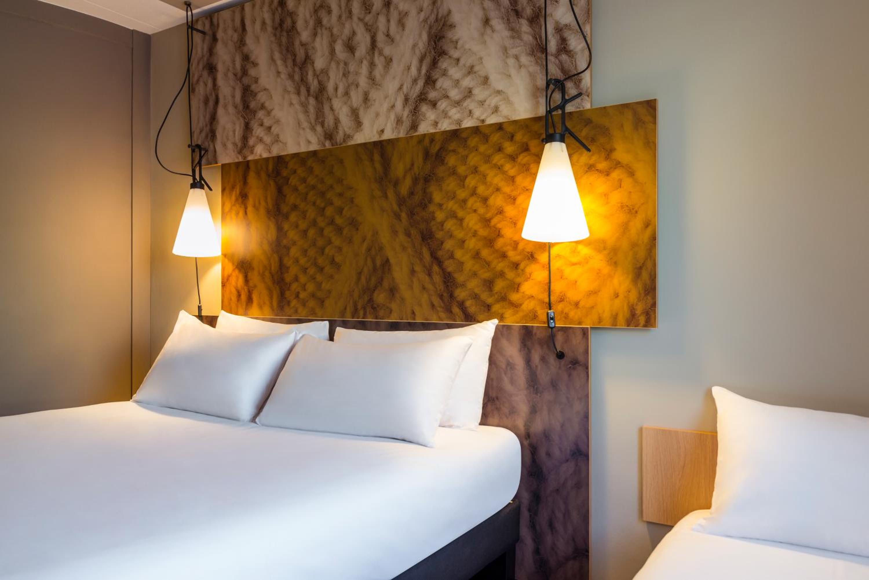 Superior Room with Double Bed and Sofa photo 2