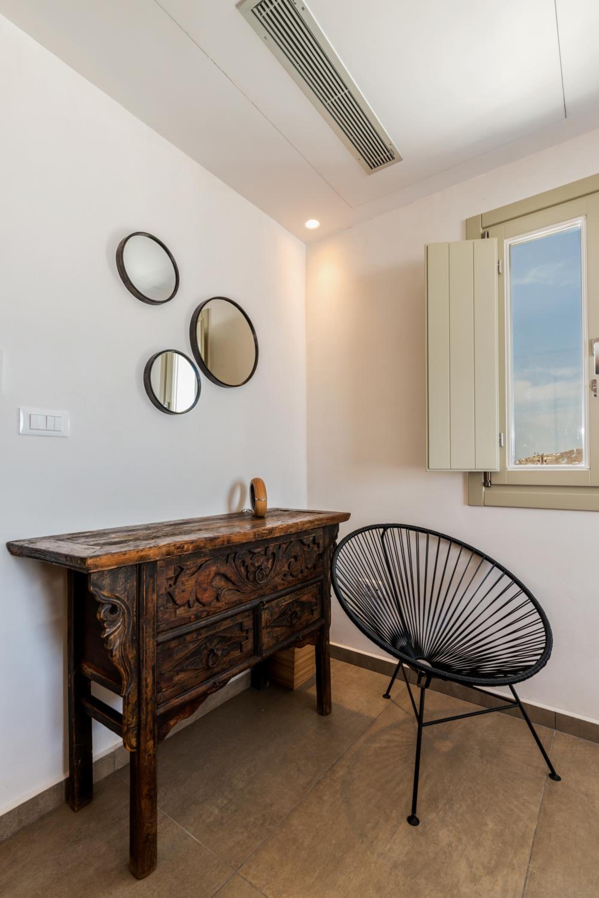 Master Suite with Sea View photo 2