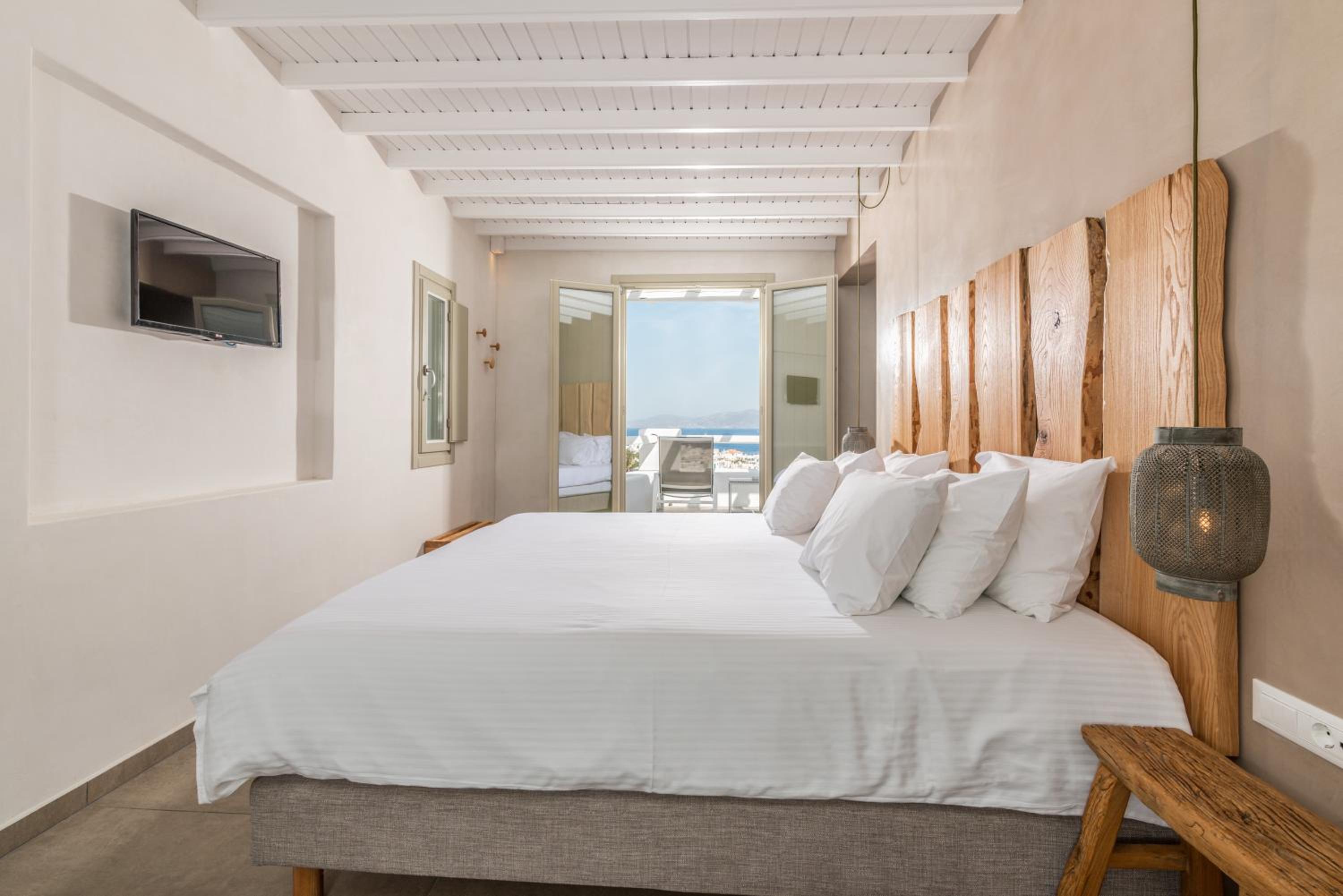 Master Suite with Sea View photo 1