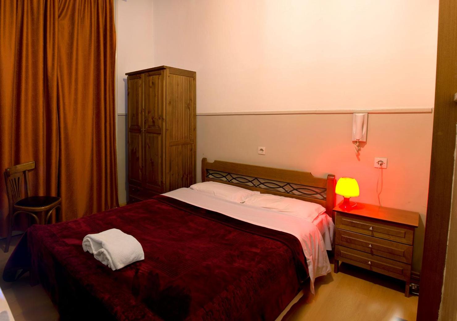 Double or Twin Room - Photo 2