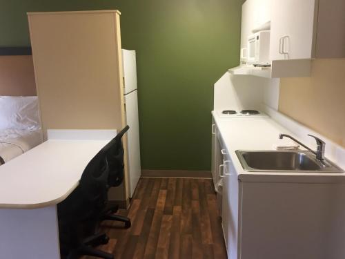 Studio with 2 Double Beds - Non-Smoking photo 3
