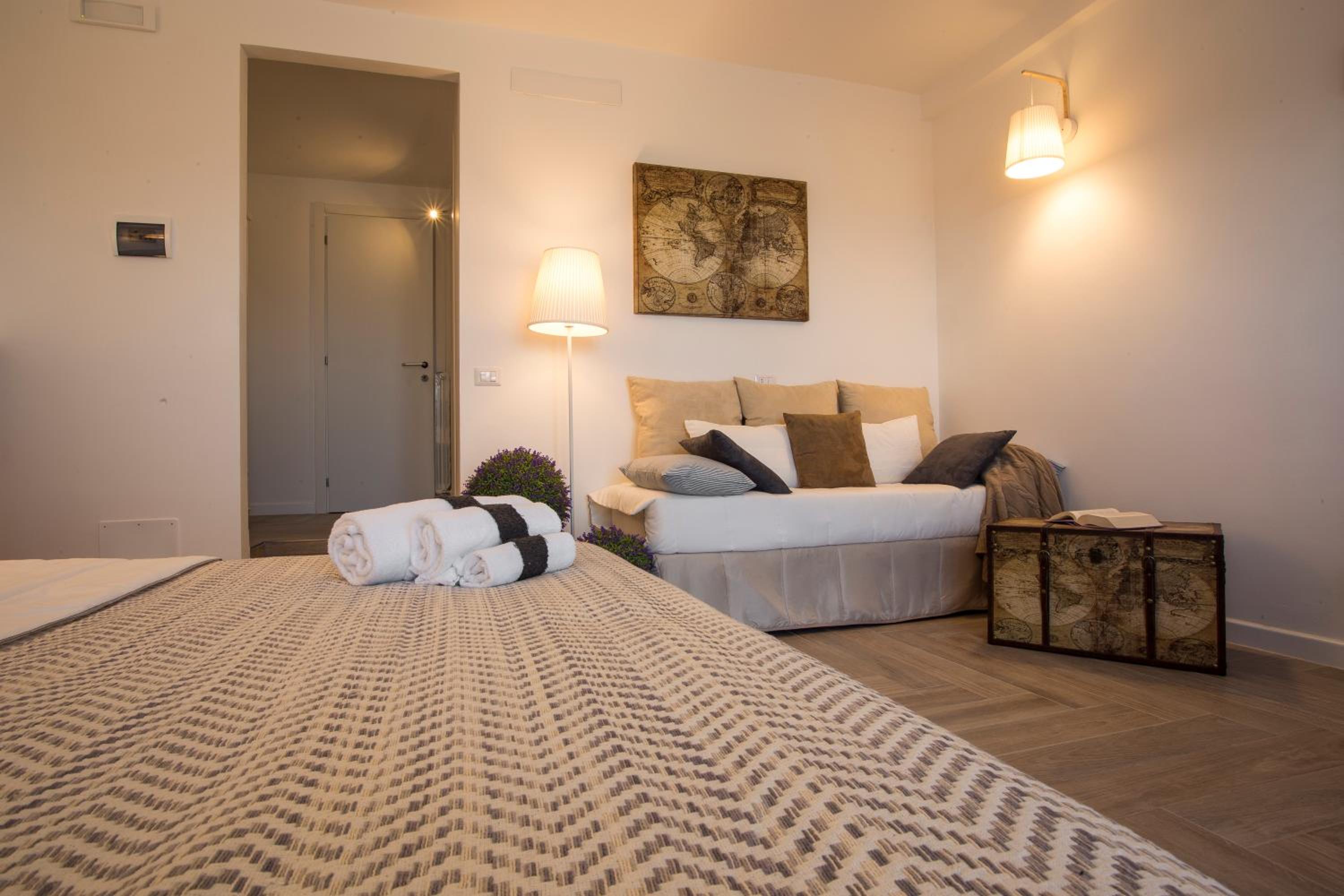 Triple Room - Photo 14