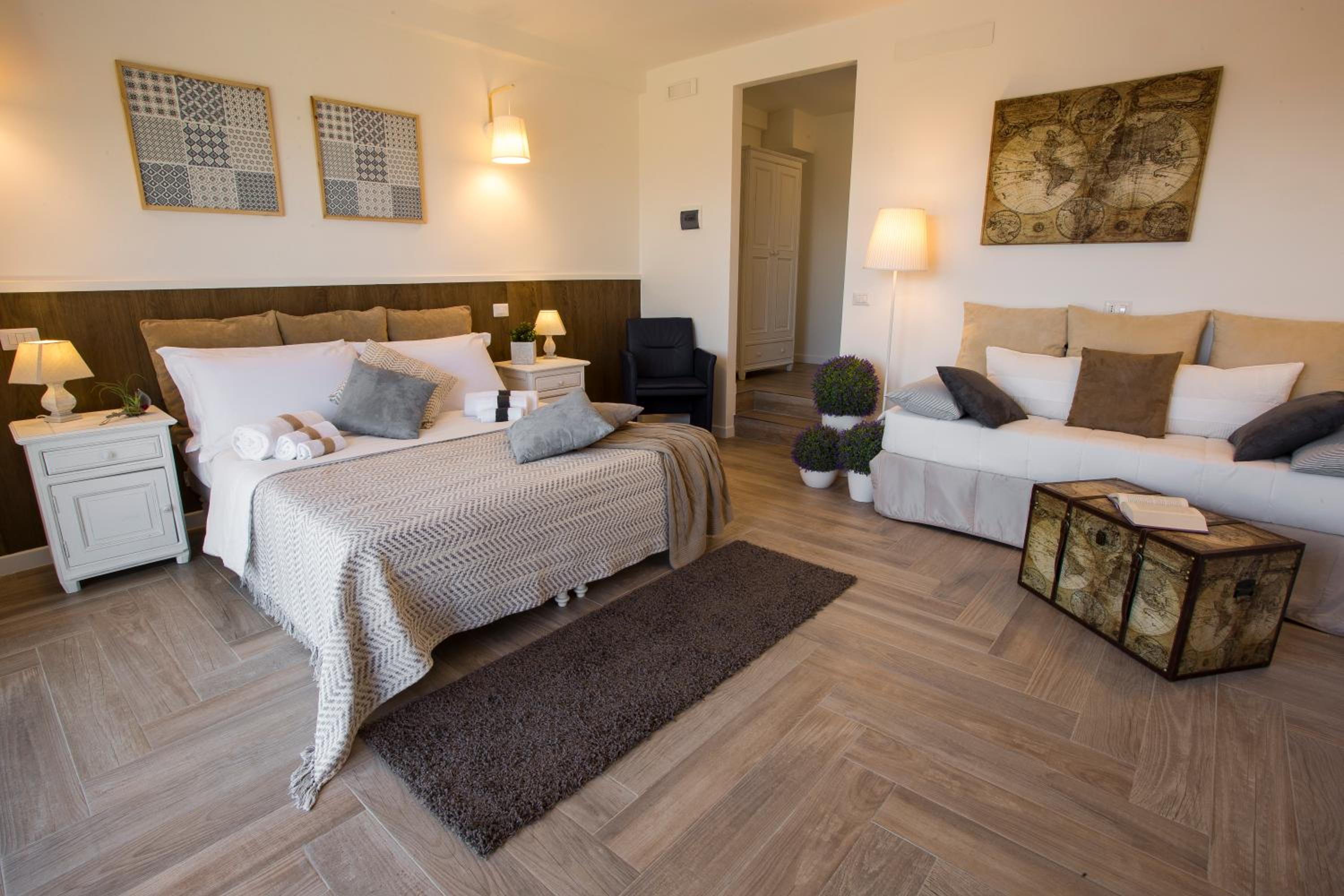 Triple Room - Photo 1