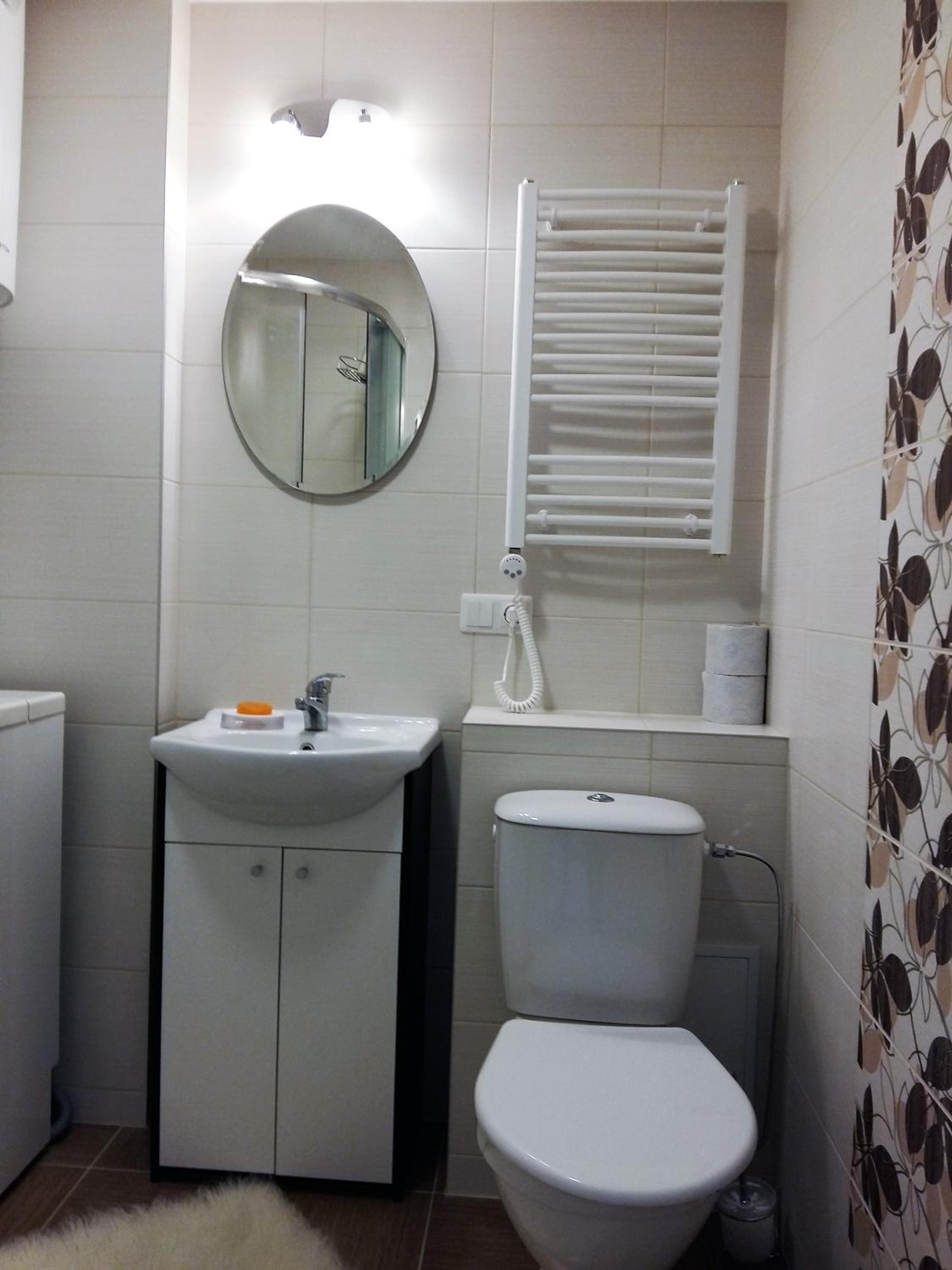 One-Bedroom Apartment - Photo 21
