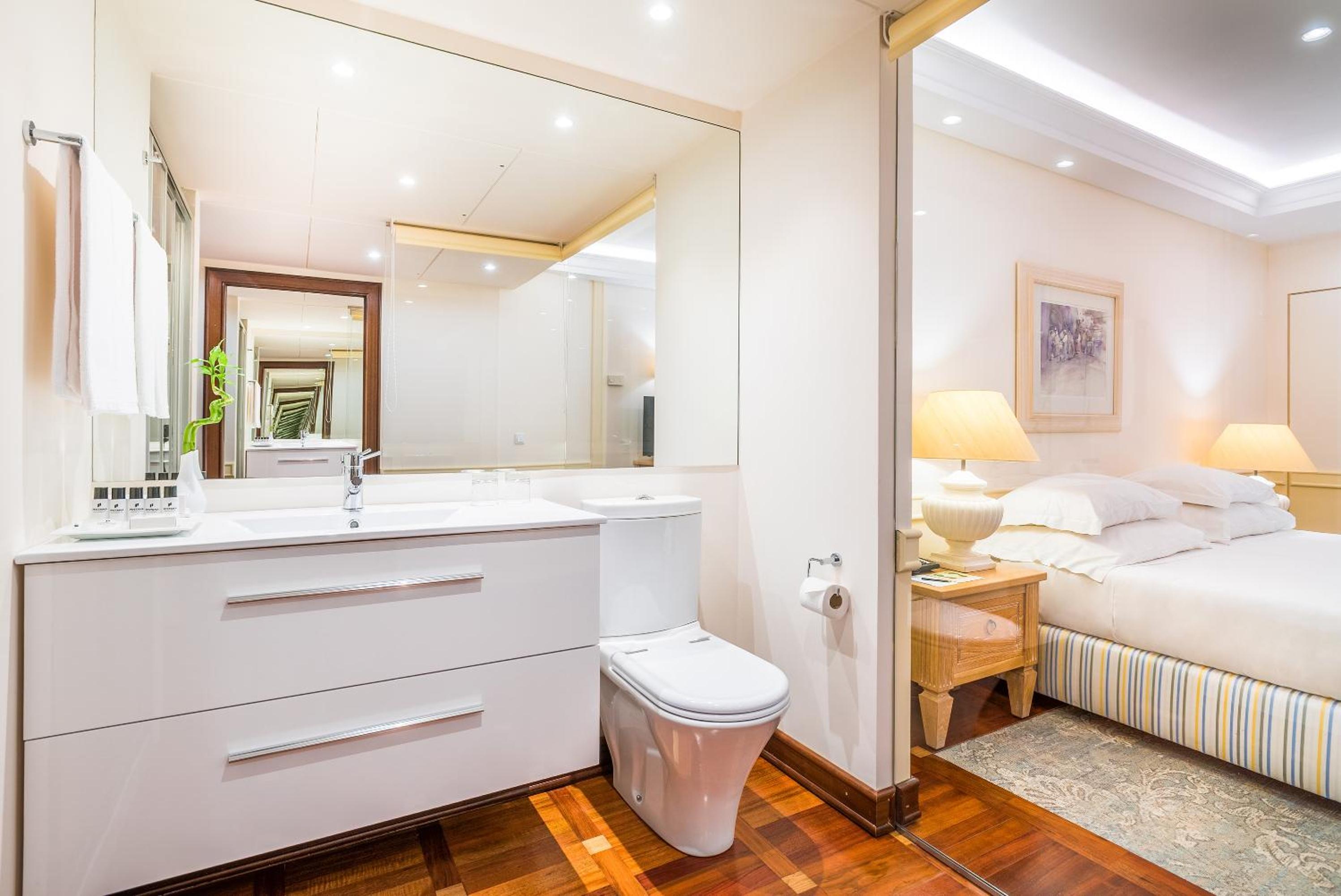 Classic Twin Room - Photo 4