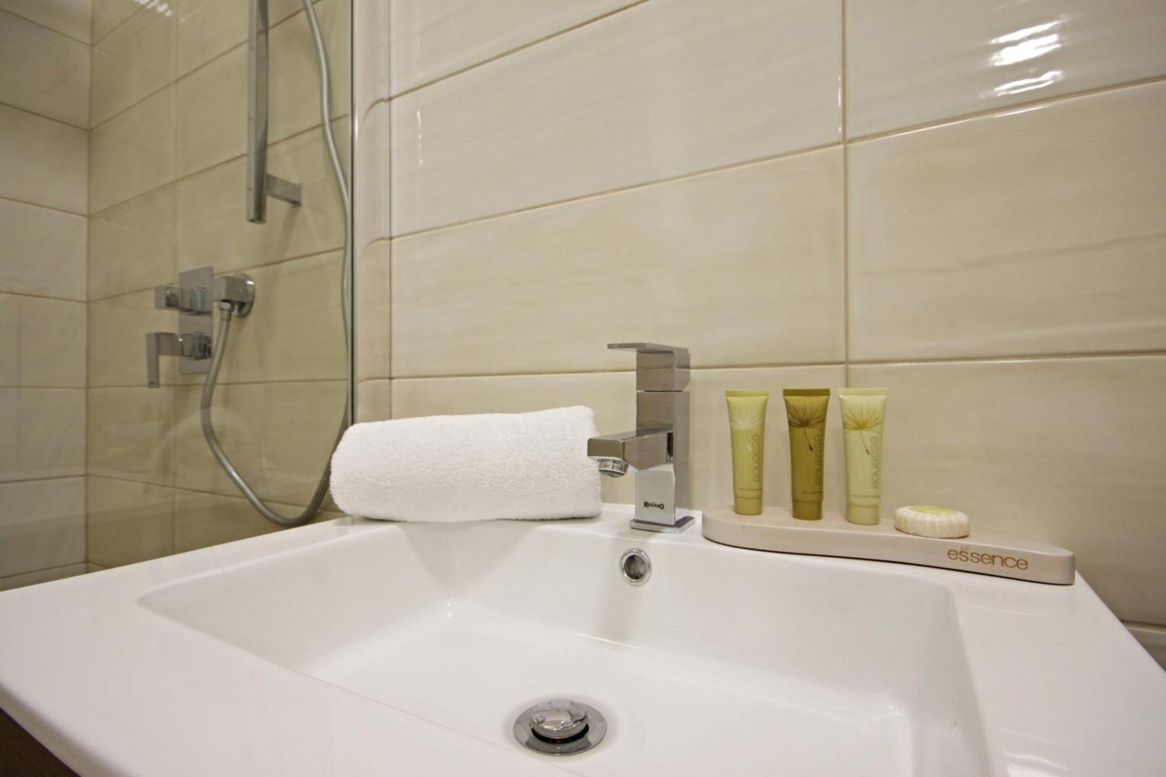 Executive Suite thumbnail 6